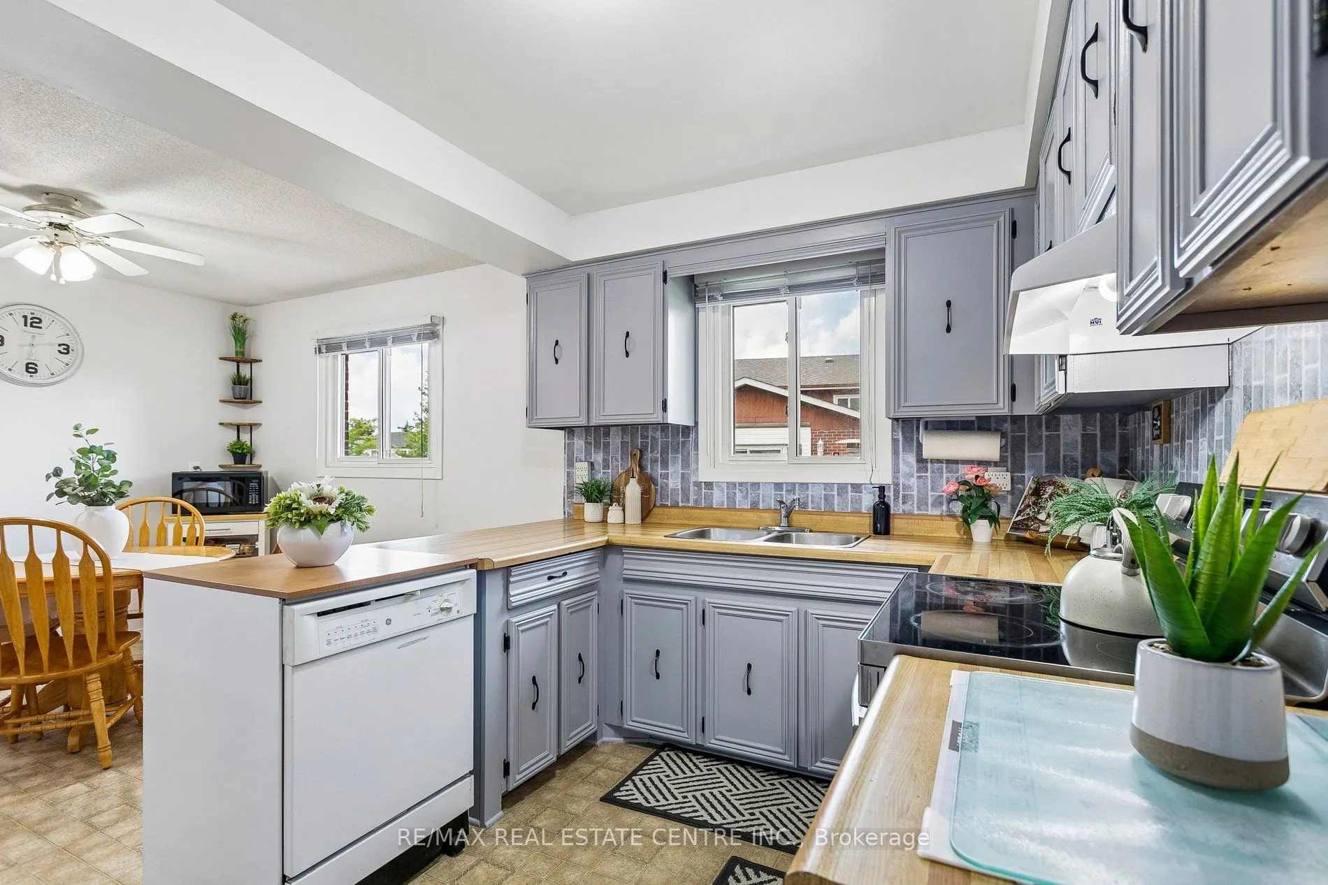 5 Hockley Path