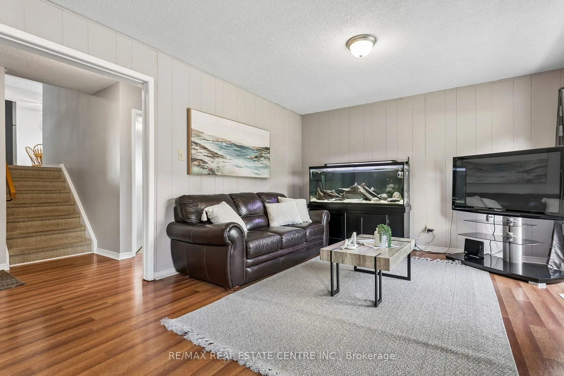 5 Hockley Path