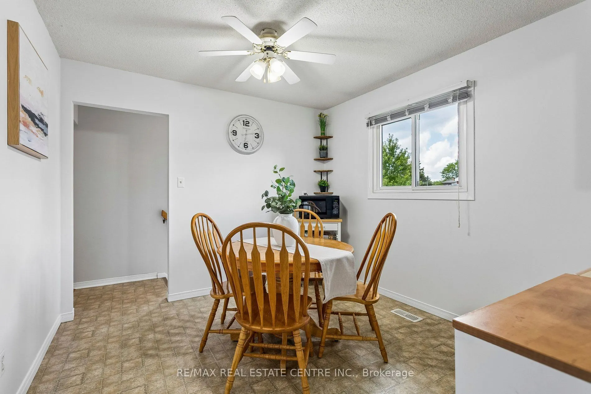 5 Hockley Path