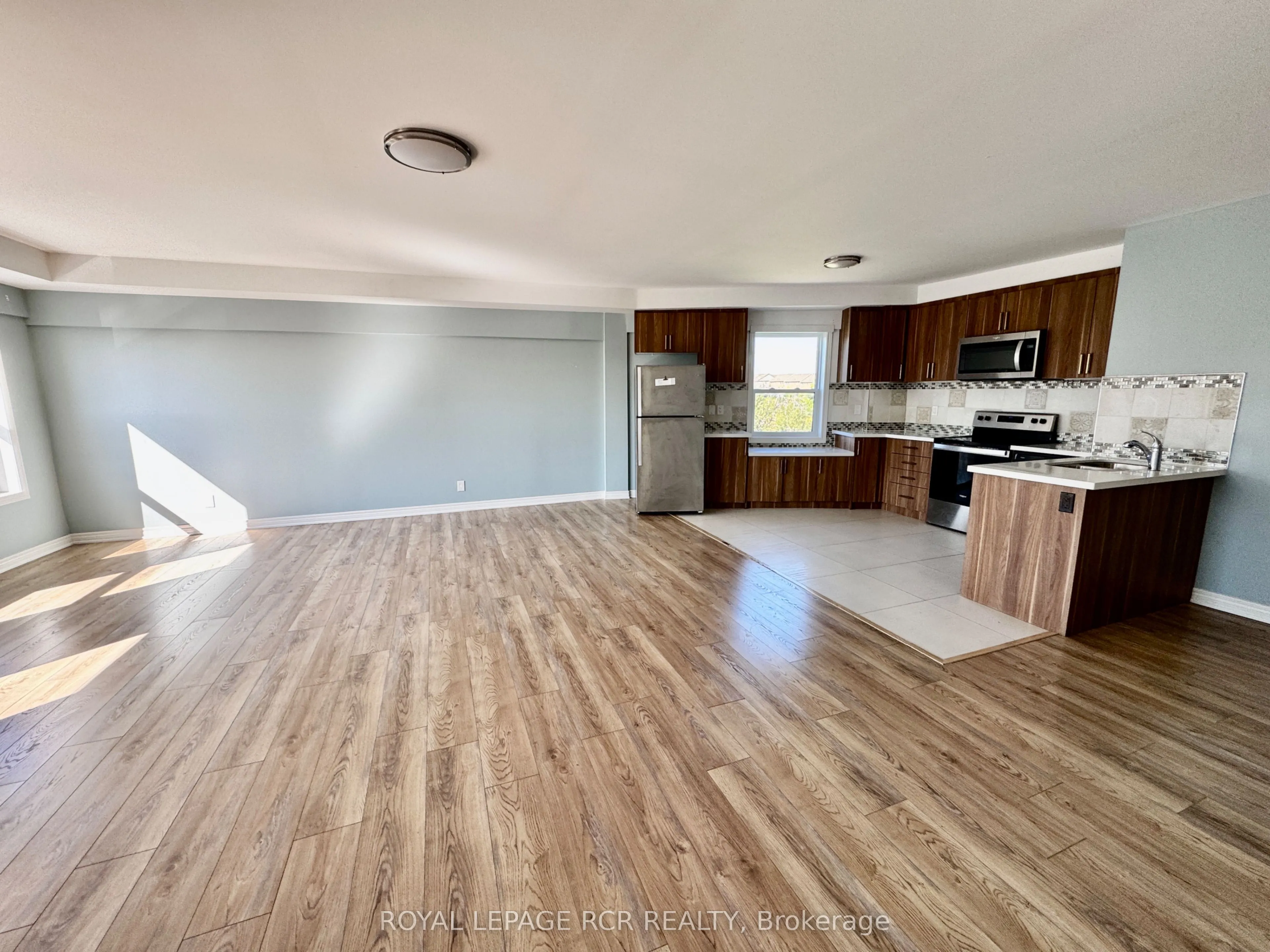 15 Brenda Boulevard #308