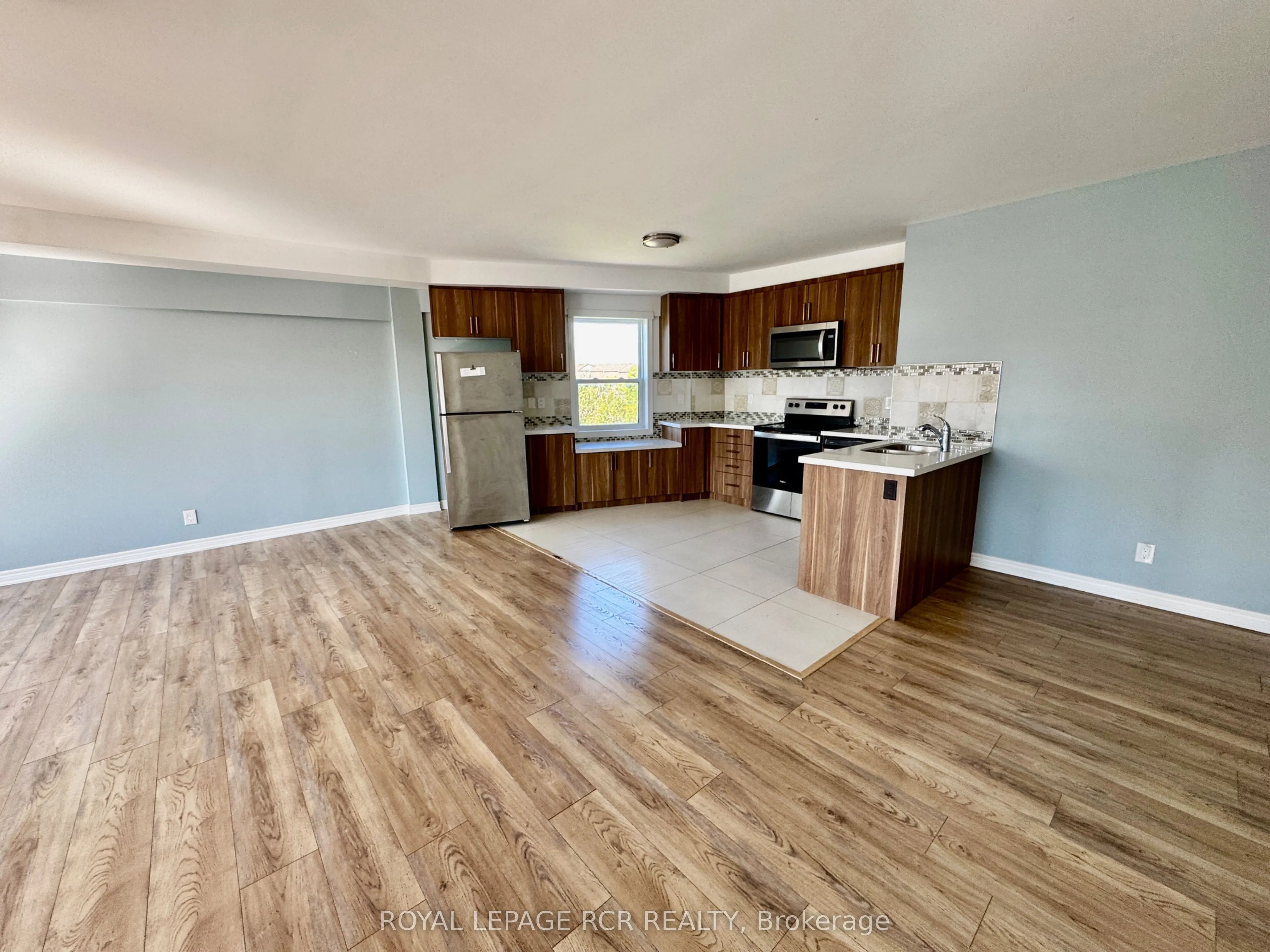 15 Brenda Boulevard #308