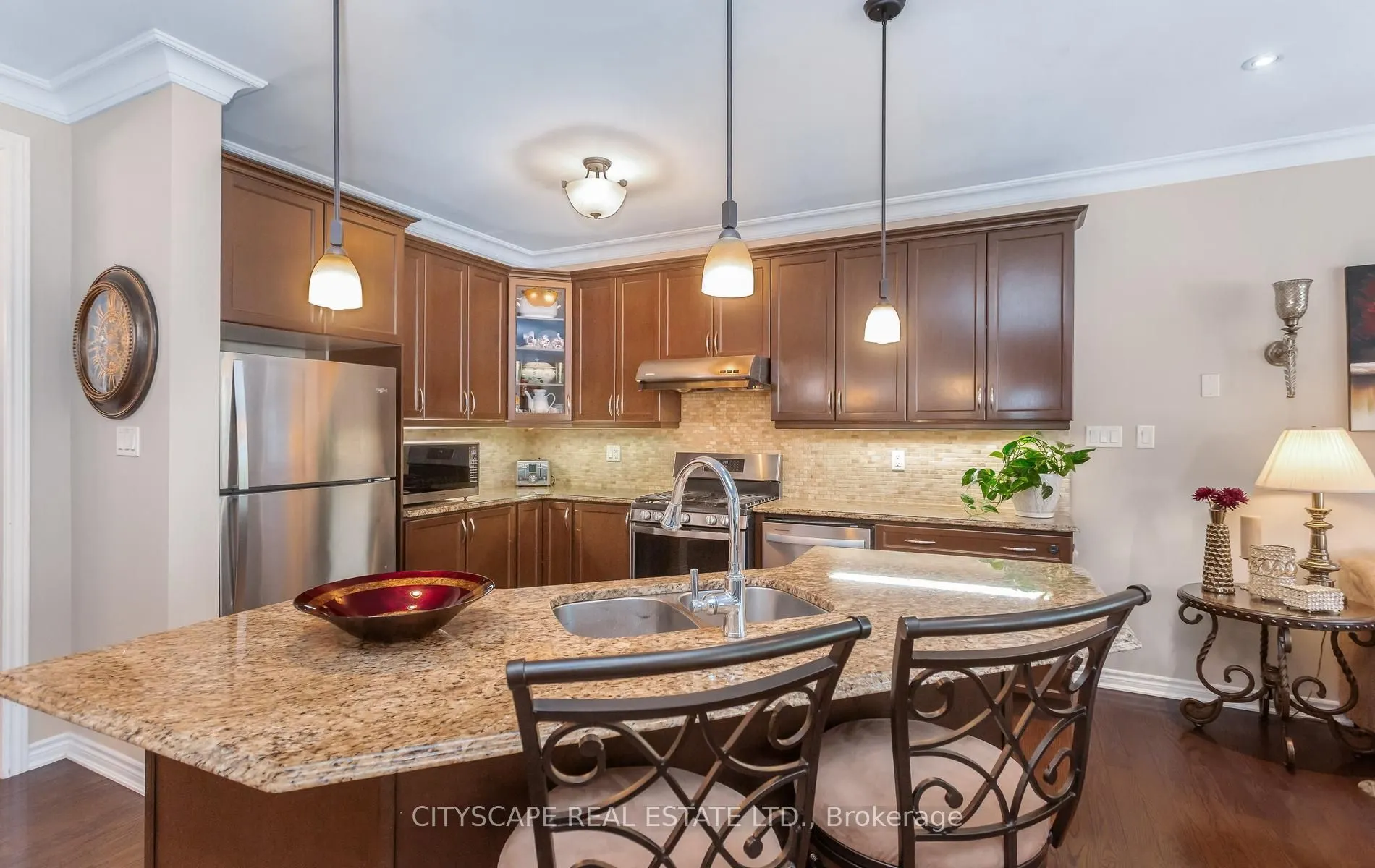 485 Pringle Avenue #21