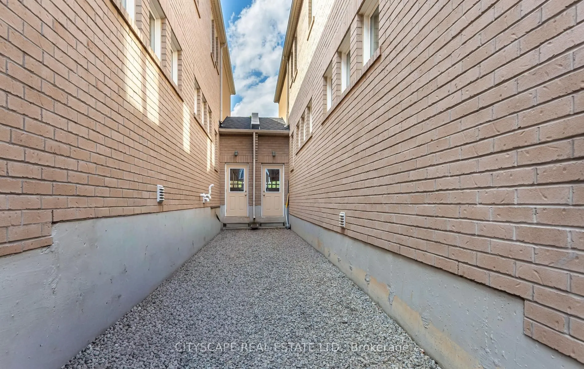 485 Pringle Avenue #21