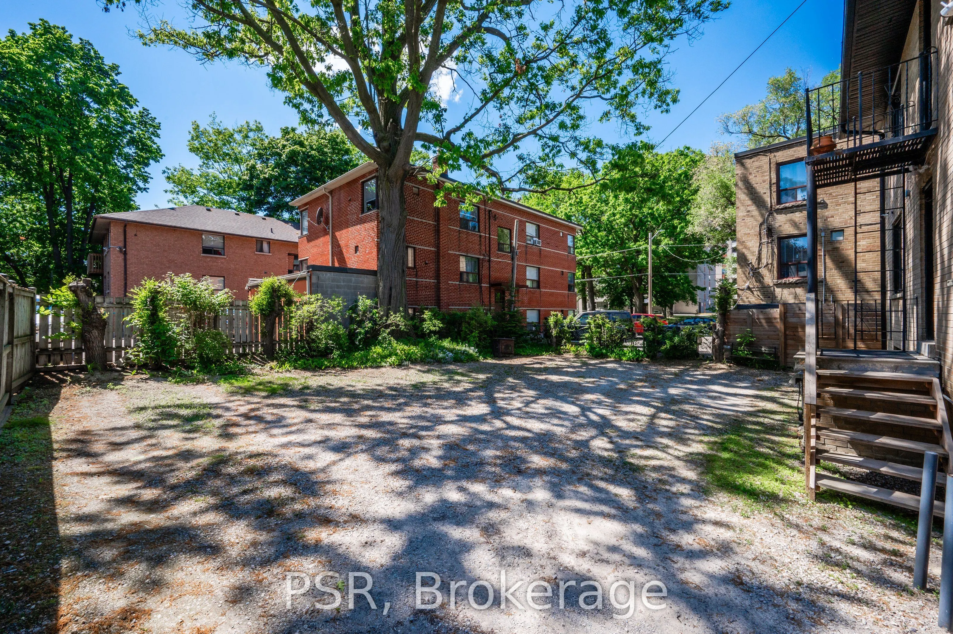 76 Thirty Fifth Street N #Lower A