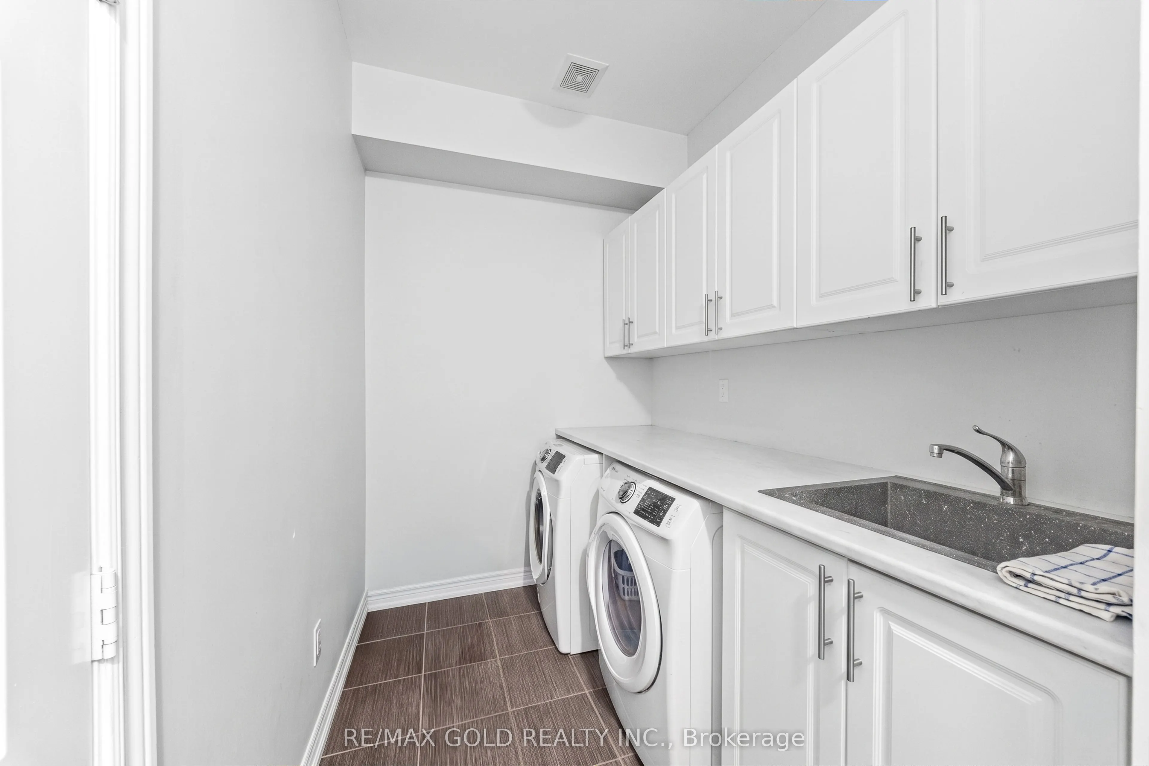 9 Goderich Drive