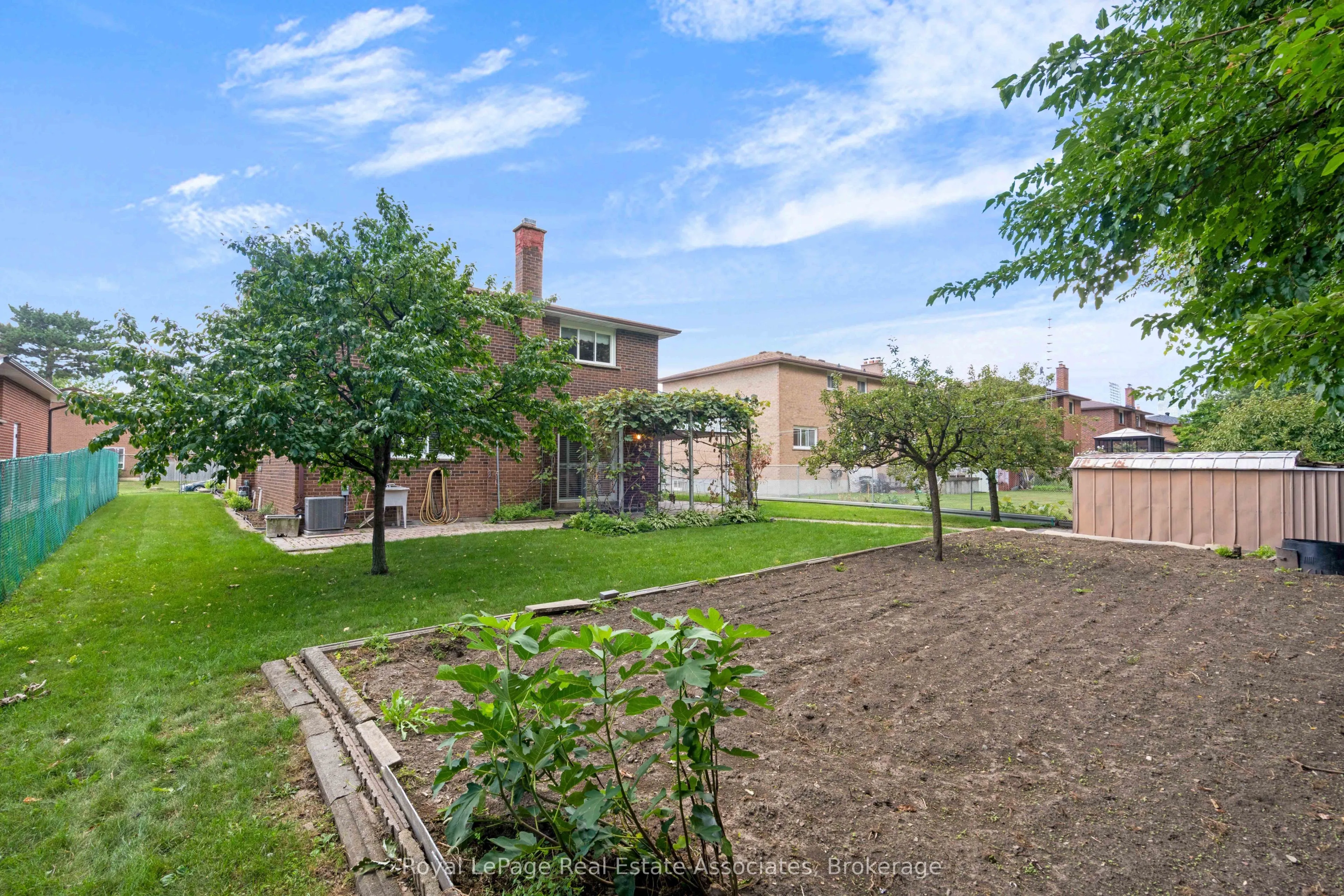 2535 Privet Crescent