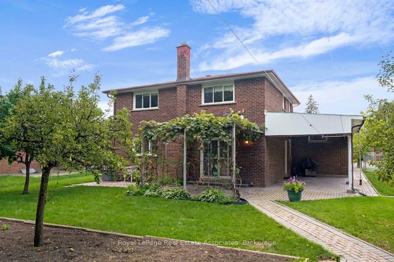2535 Privet Crescent