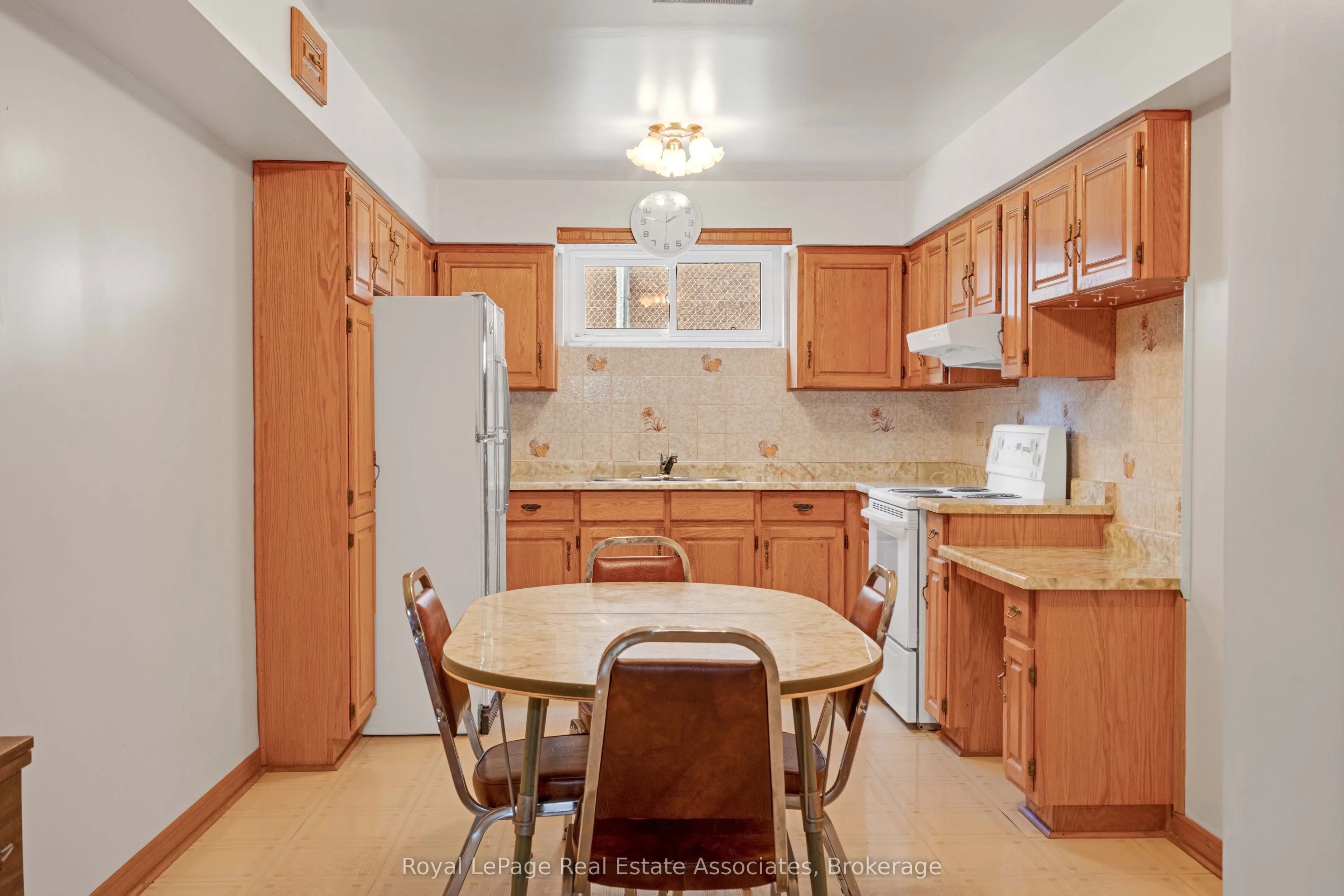 2535 Privet Crescent