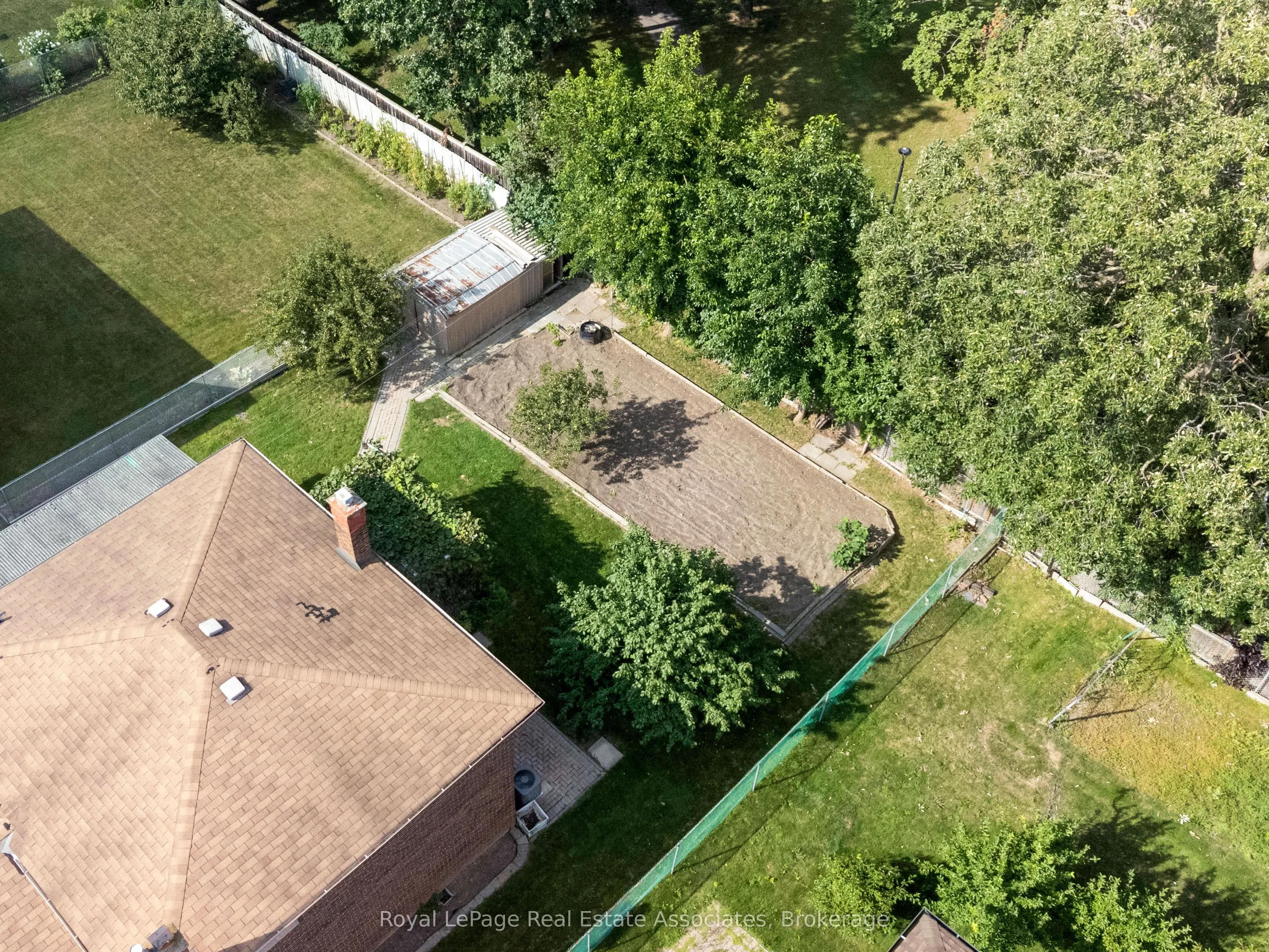 2535 Privet Crescent