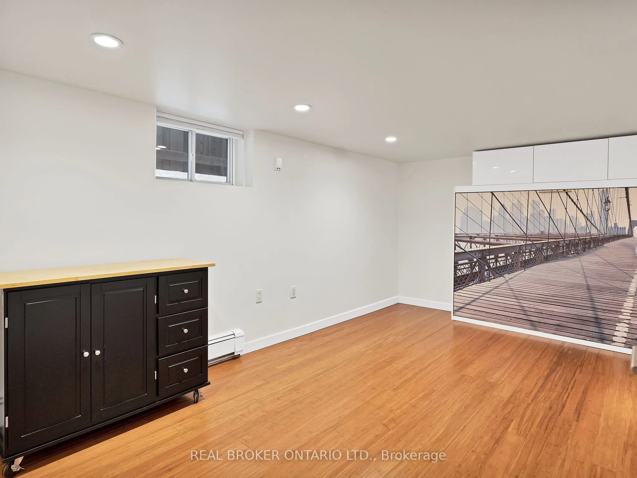 671 Scarlett Road