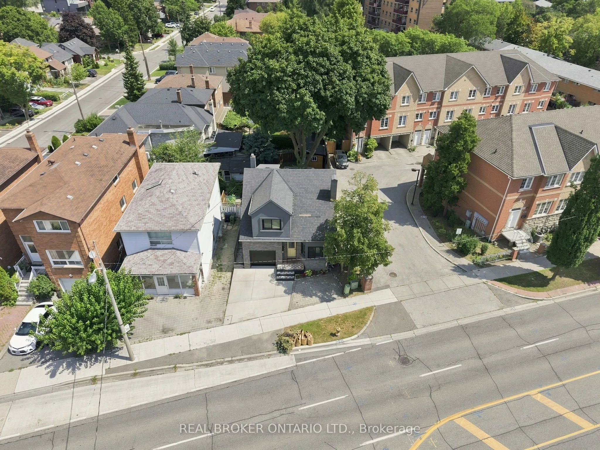 671 Scarlett Road
