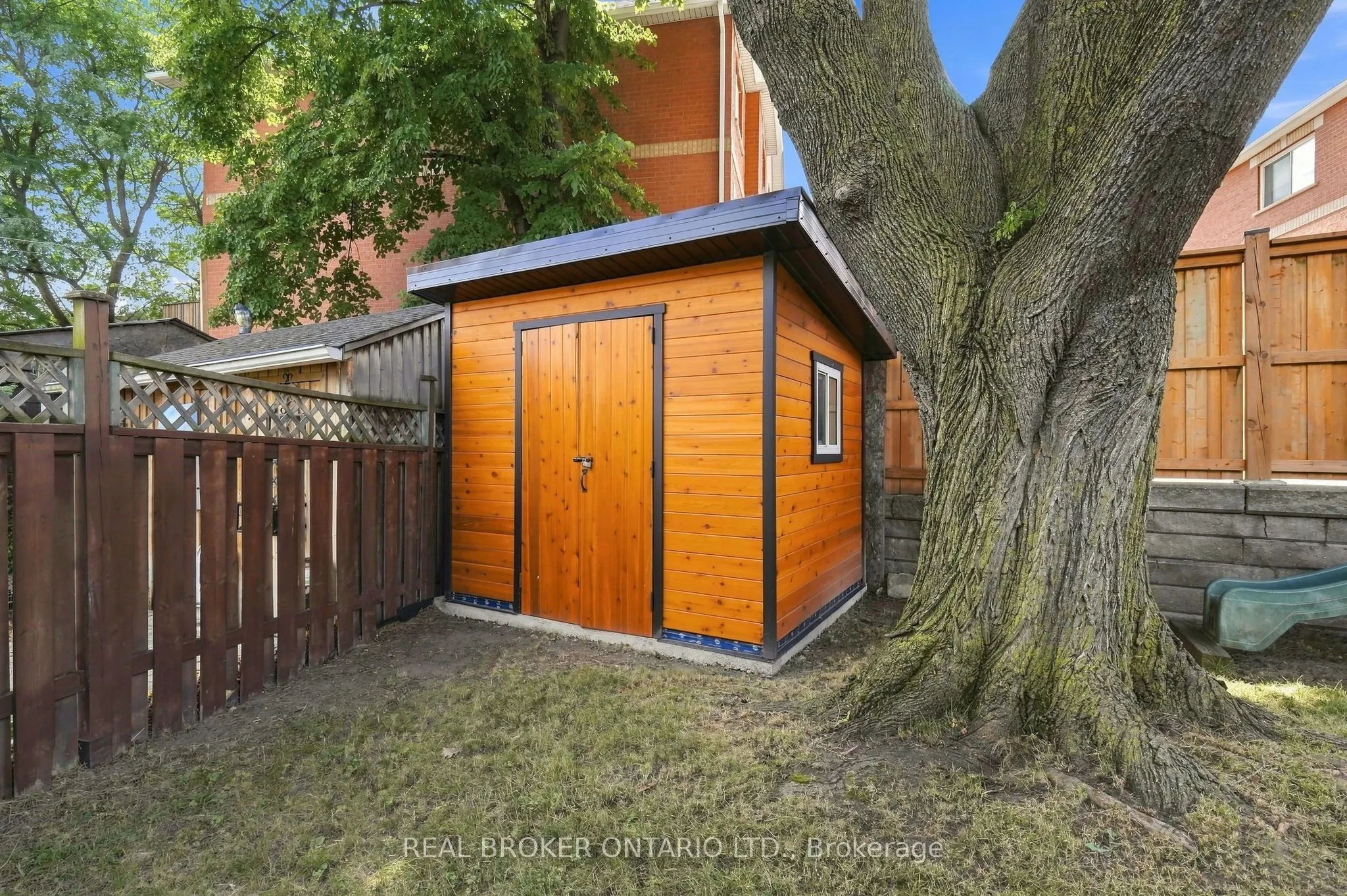 671 Scarlett Road