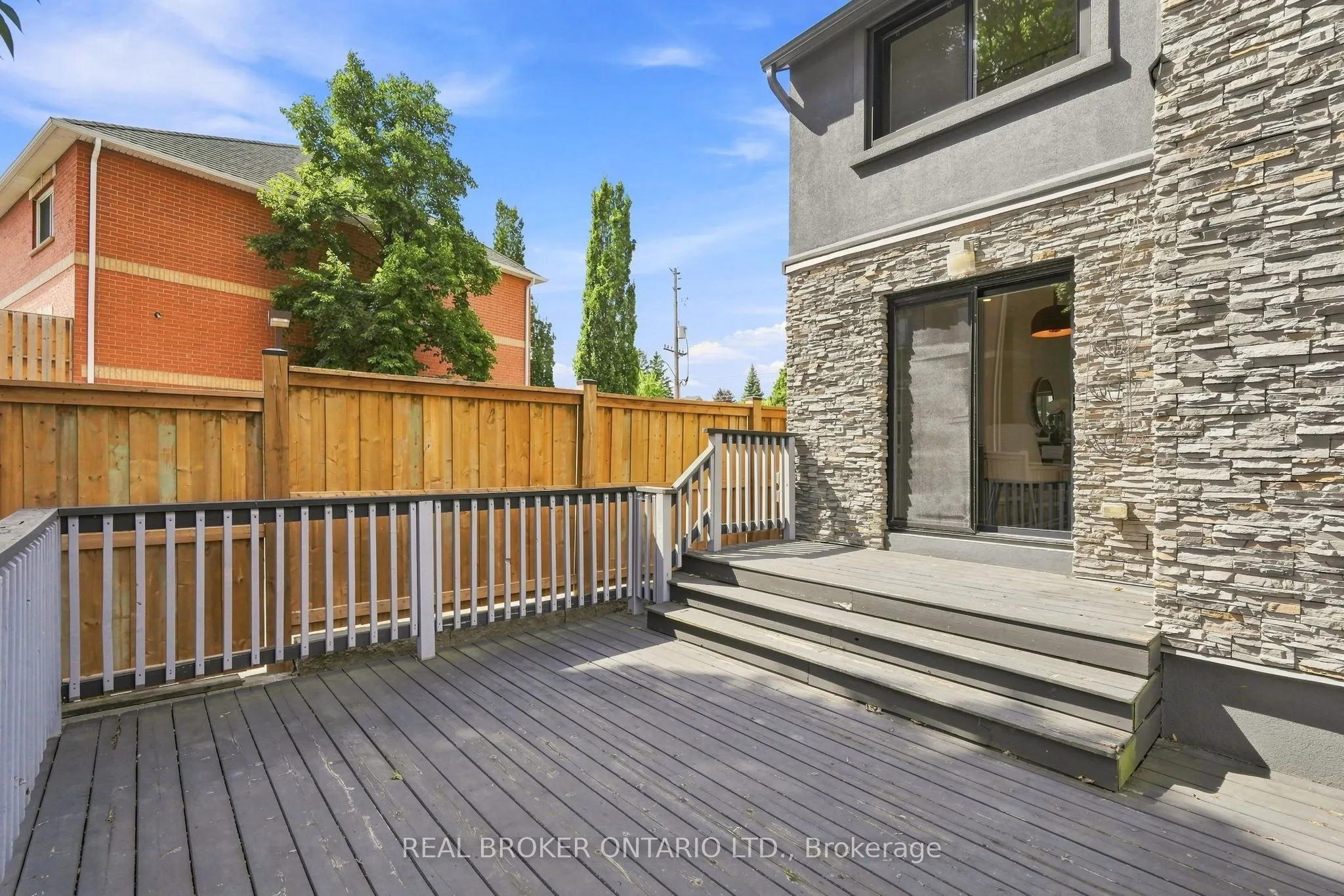 671 Scarlett Road