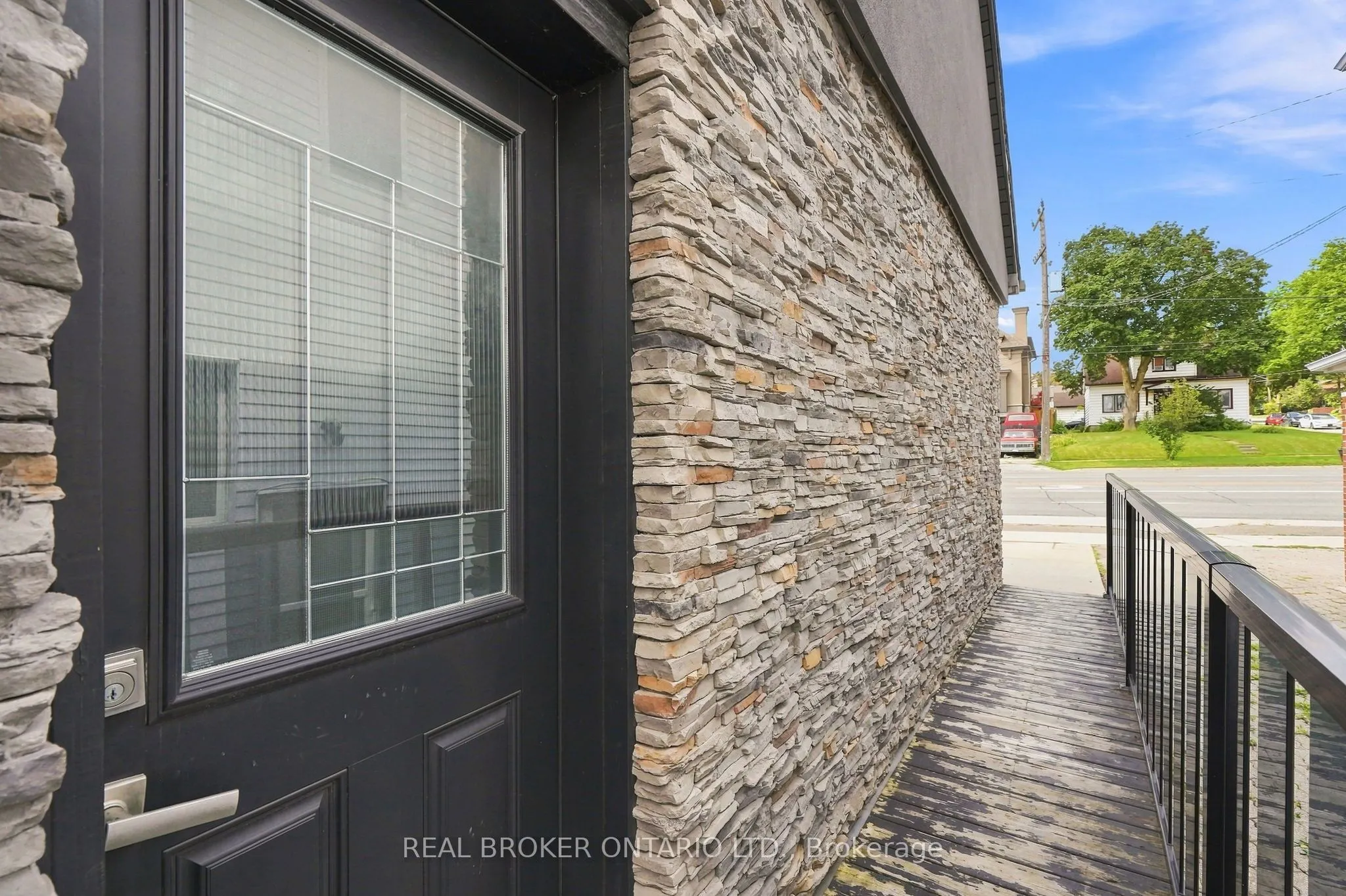 671 Scarlett Road