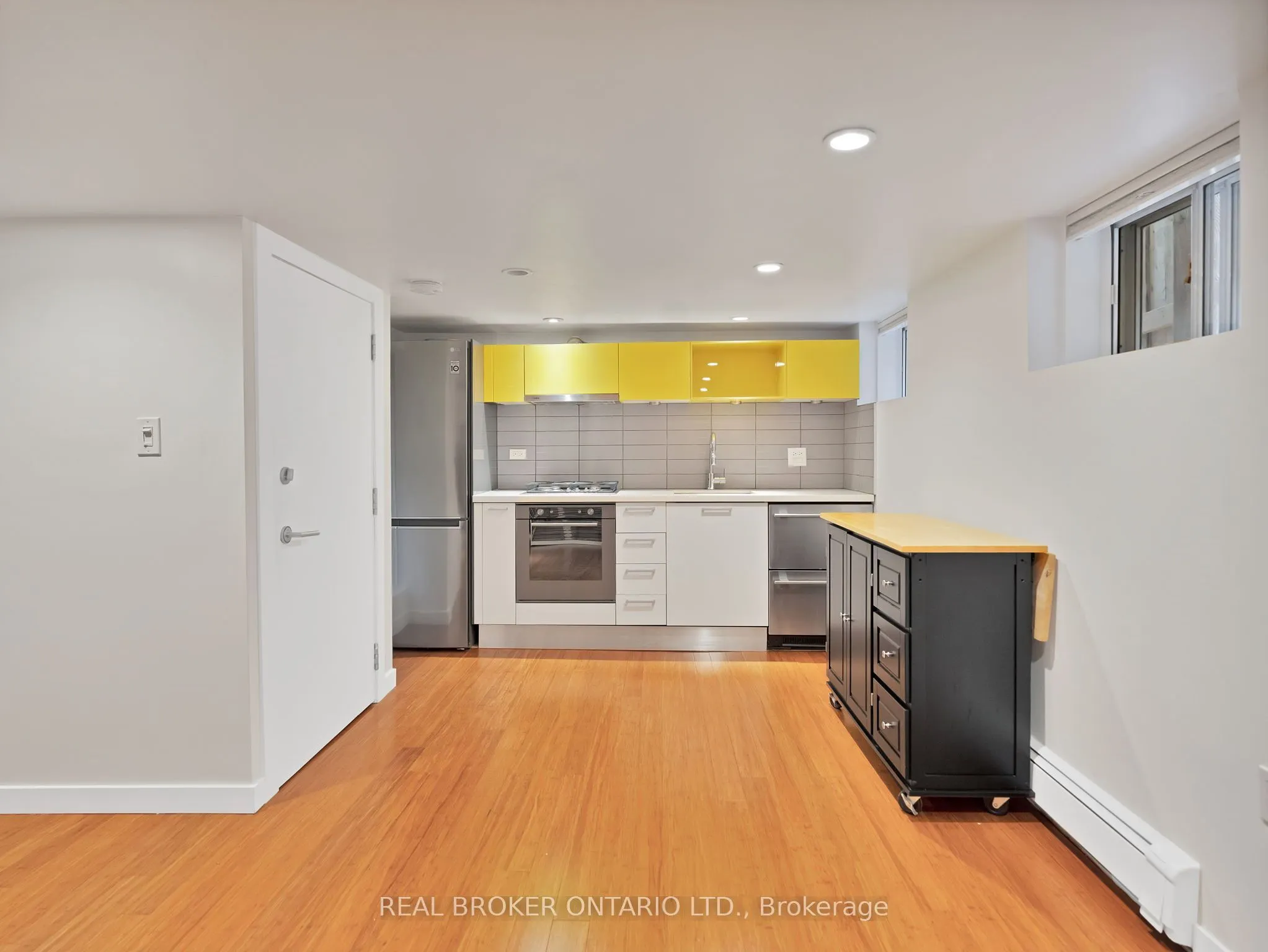671 Scarlett Road