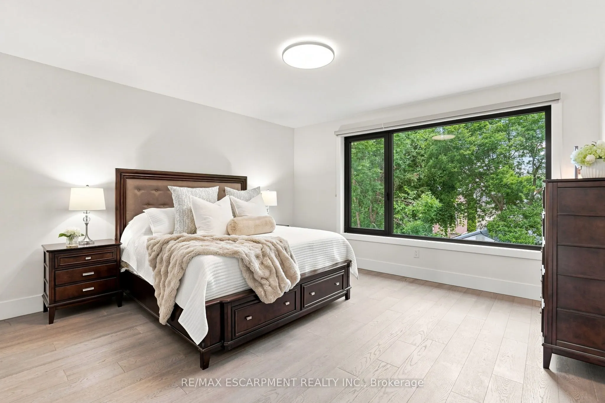 1181 Ogden Avenue