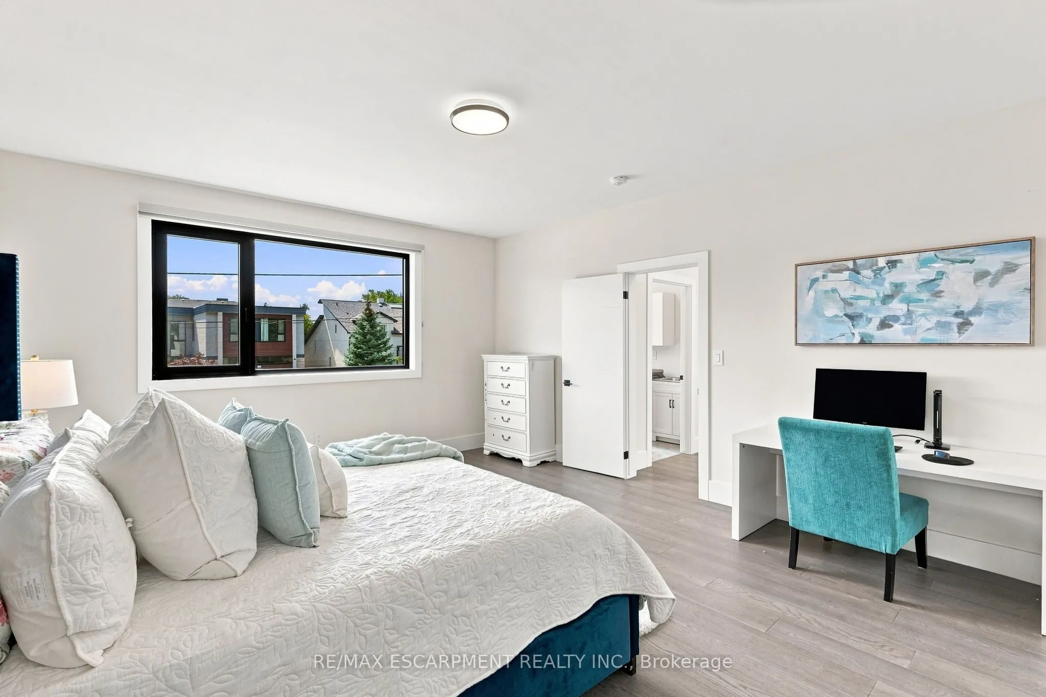 1181 Ogden Avenue
