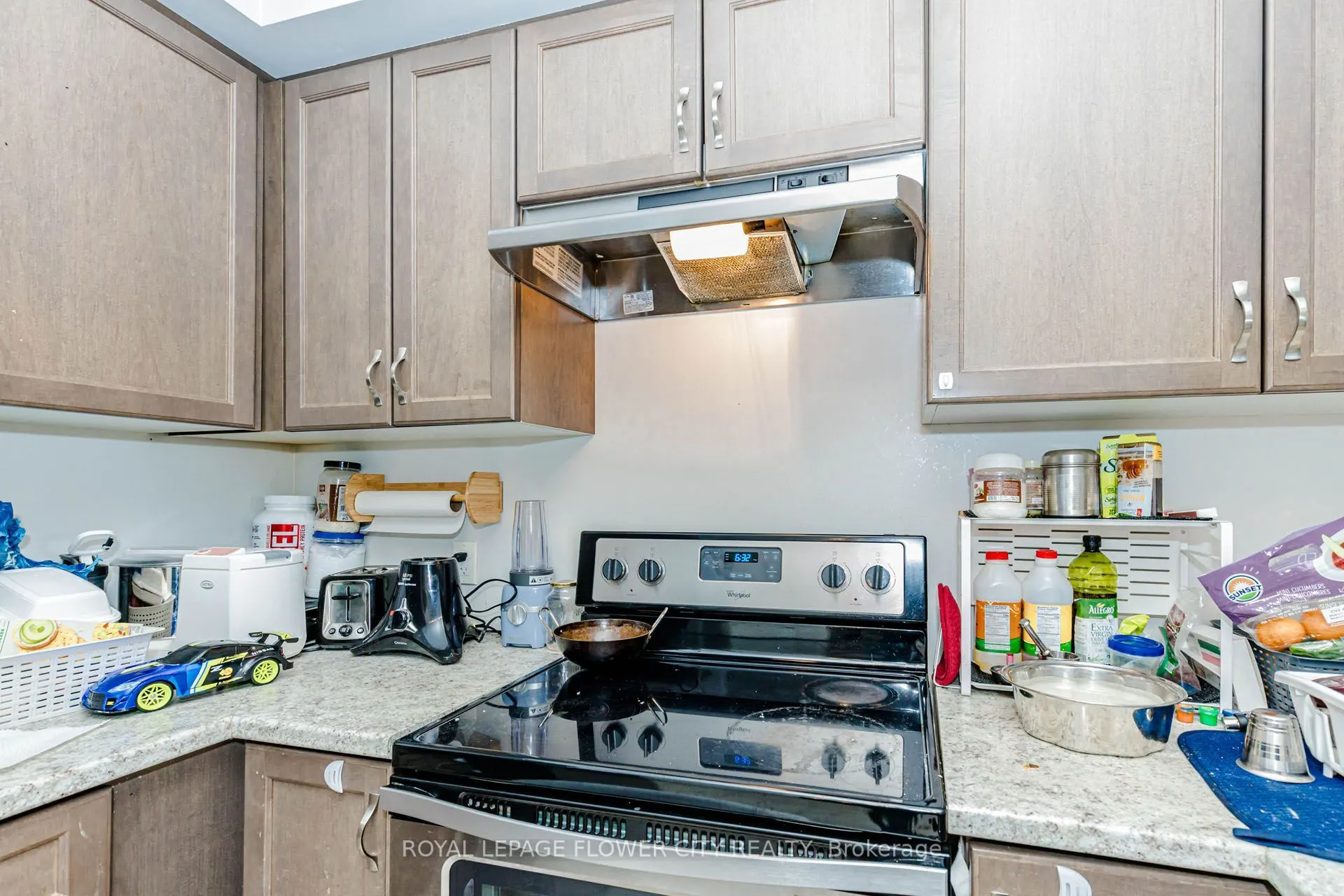 630 Sauve Street #404