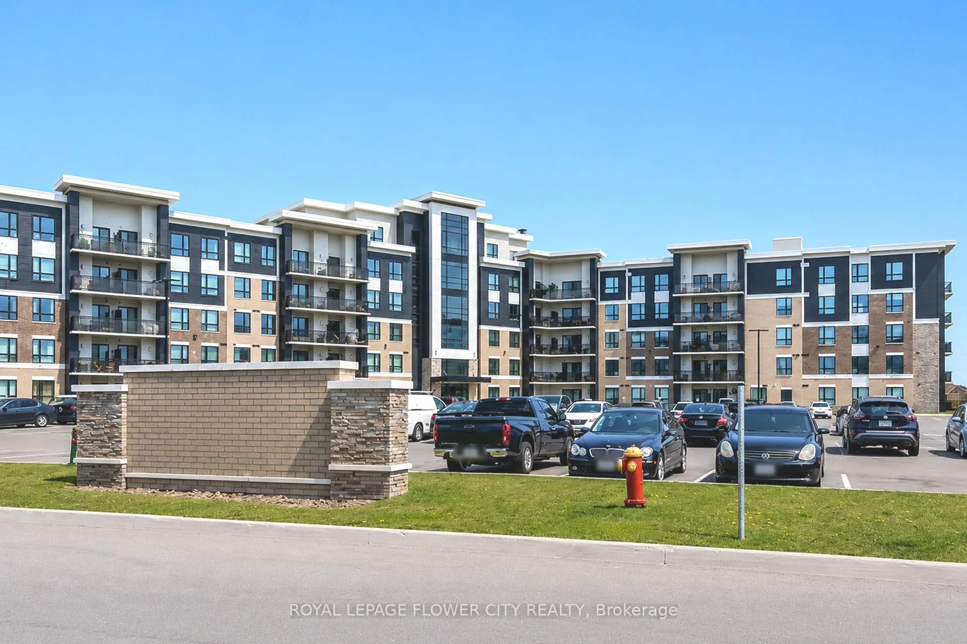 630 Sauve Street #404