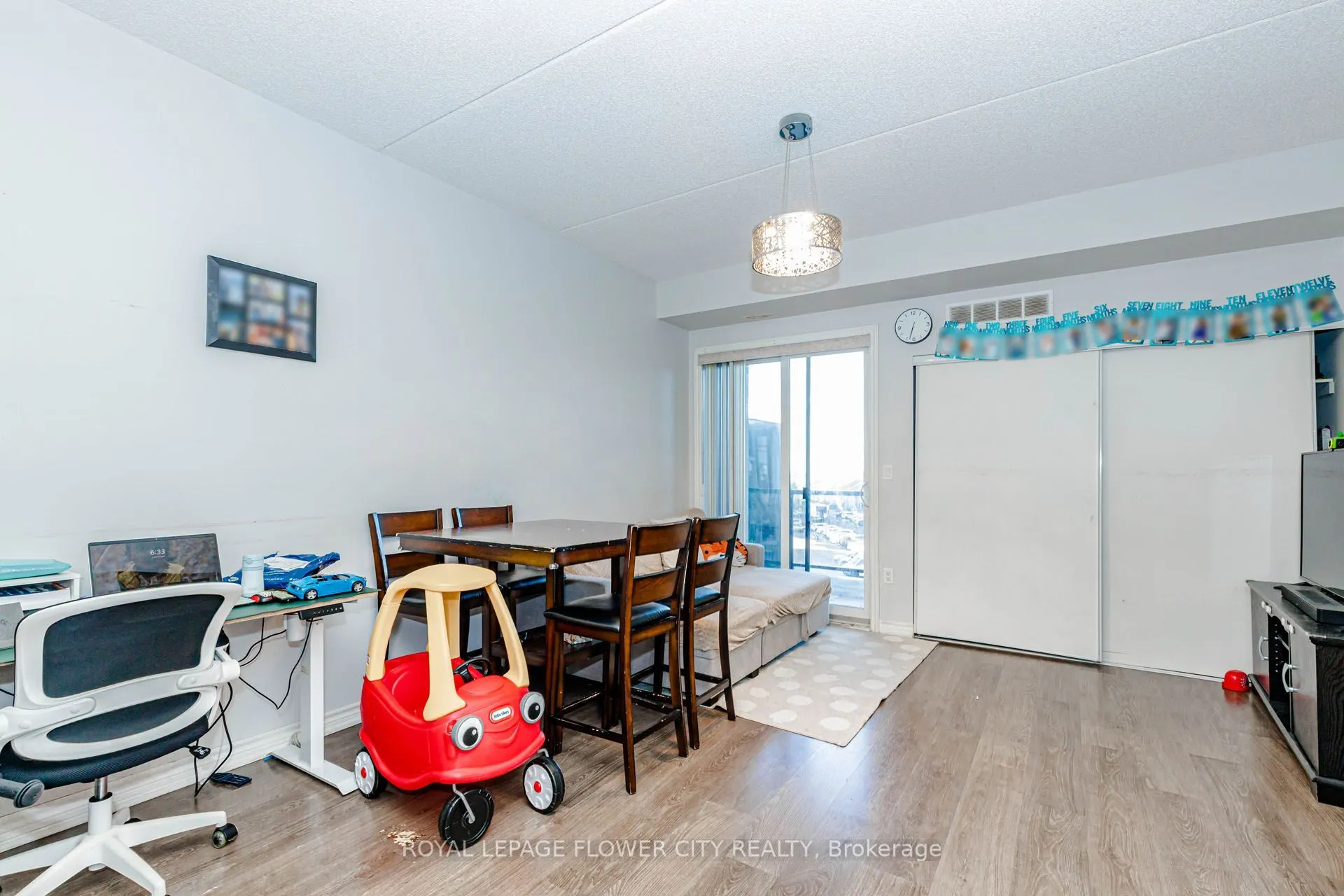 630 Sauve Street #404