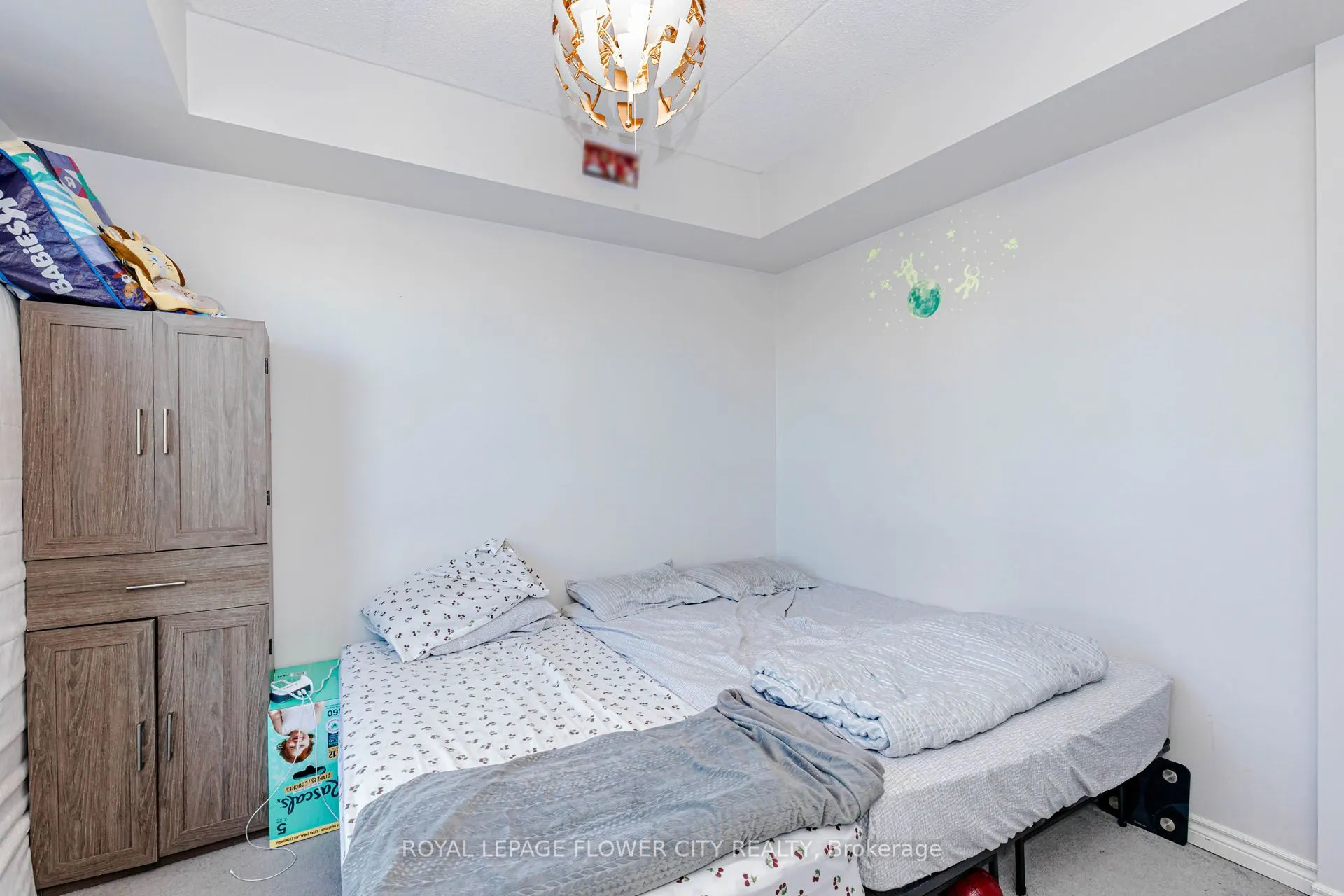 630 Sauve Street #404