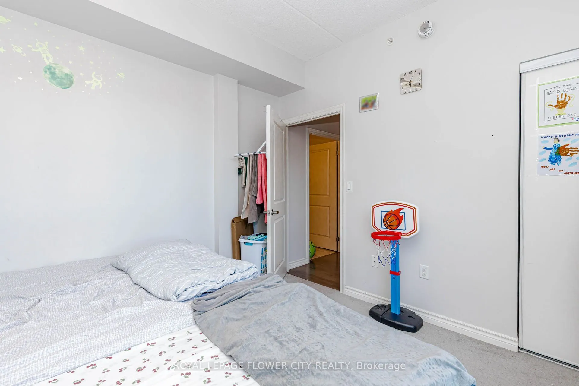 630 Sauve Street #404
