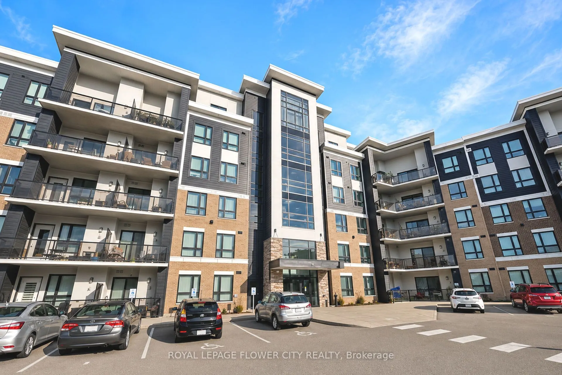 630 Sauve Street #404