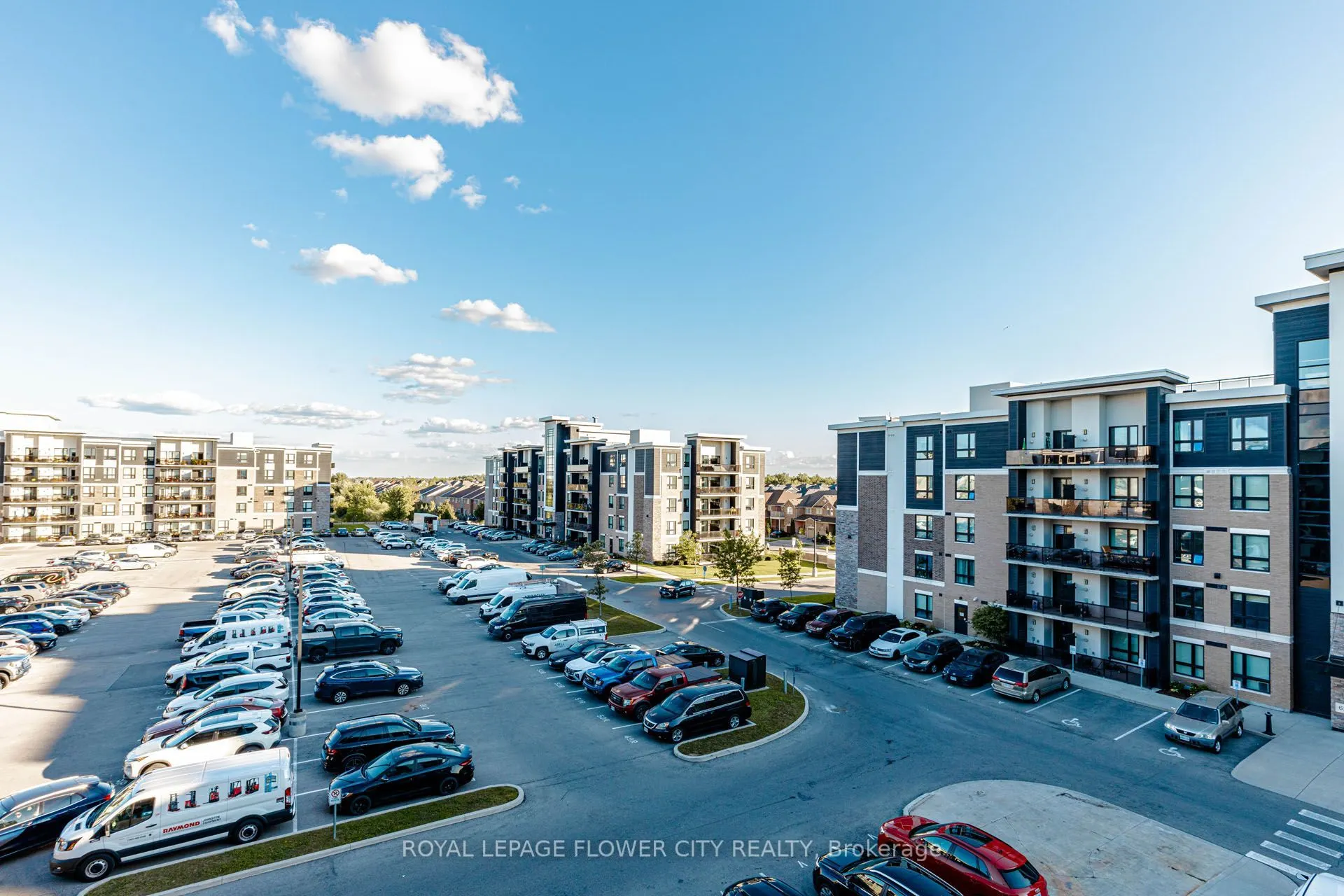 630 Sauve Street #404