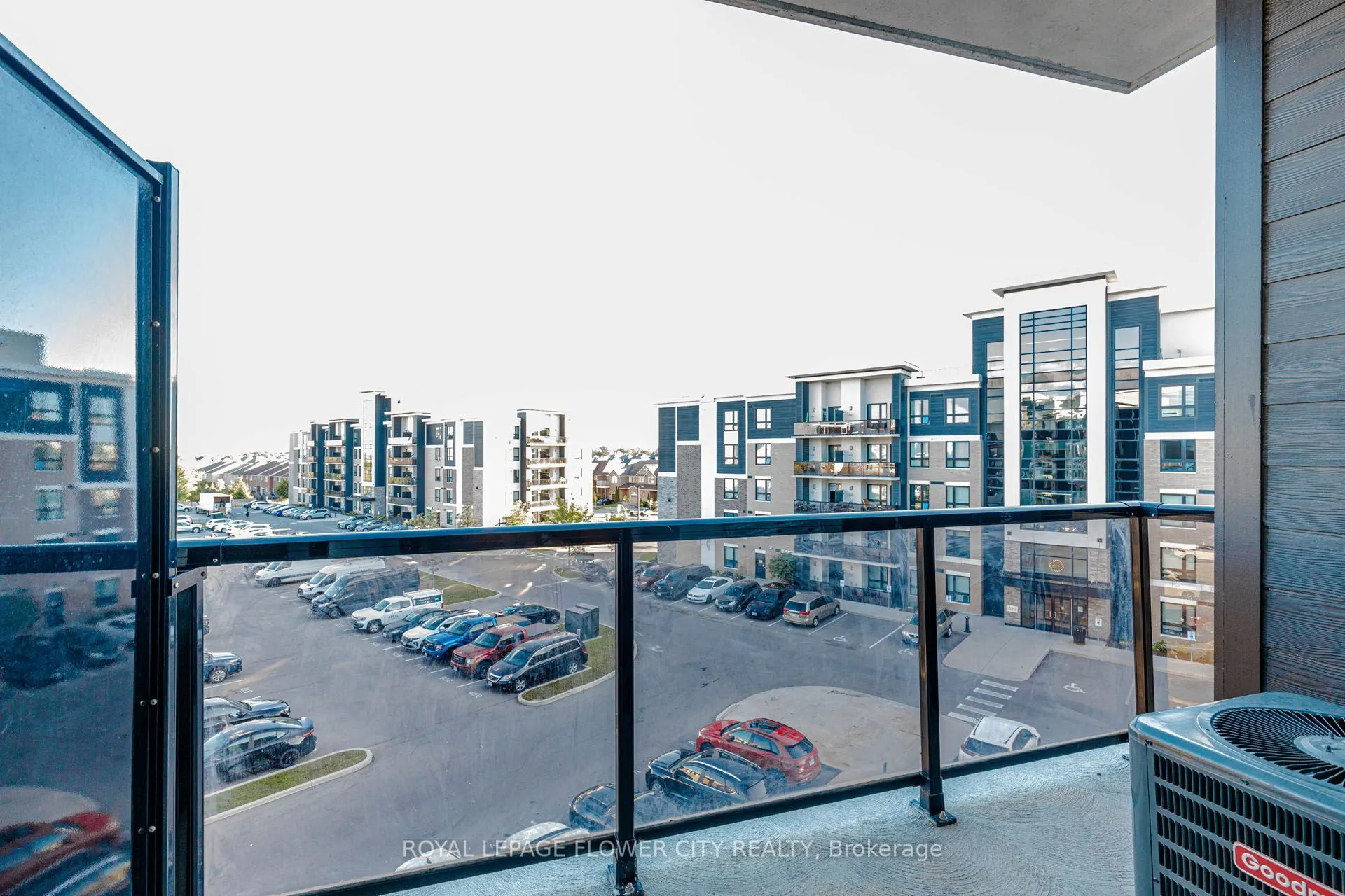630 Sauve Street #404