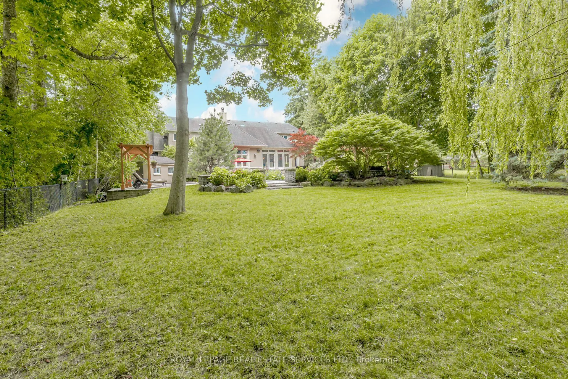 503 MEADOW WOOD Road