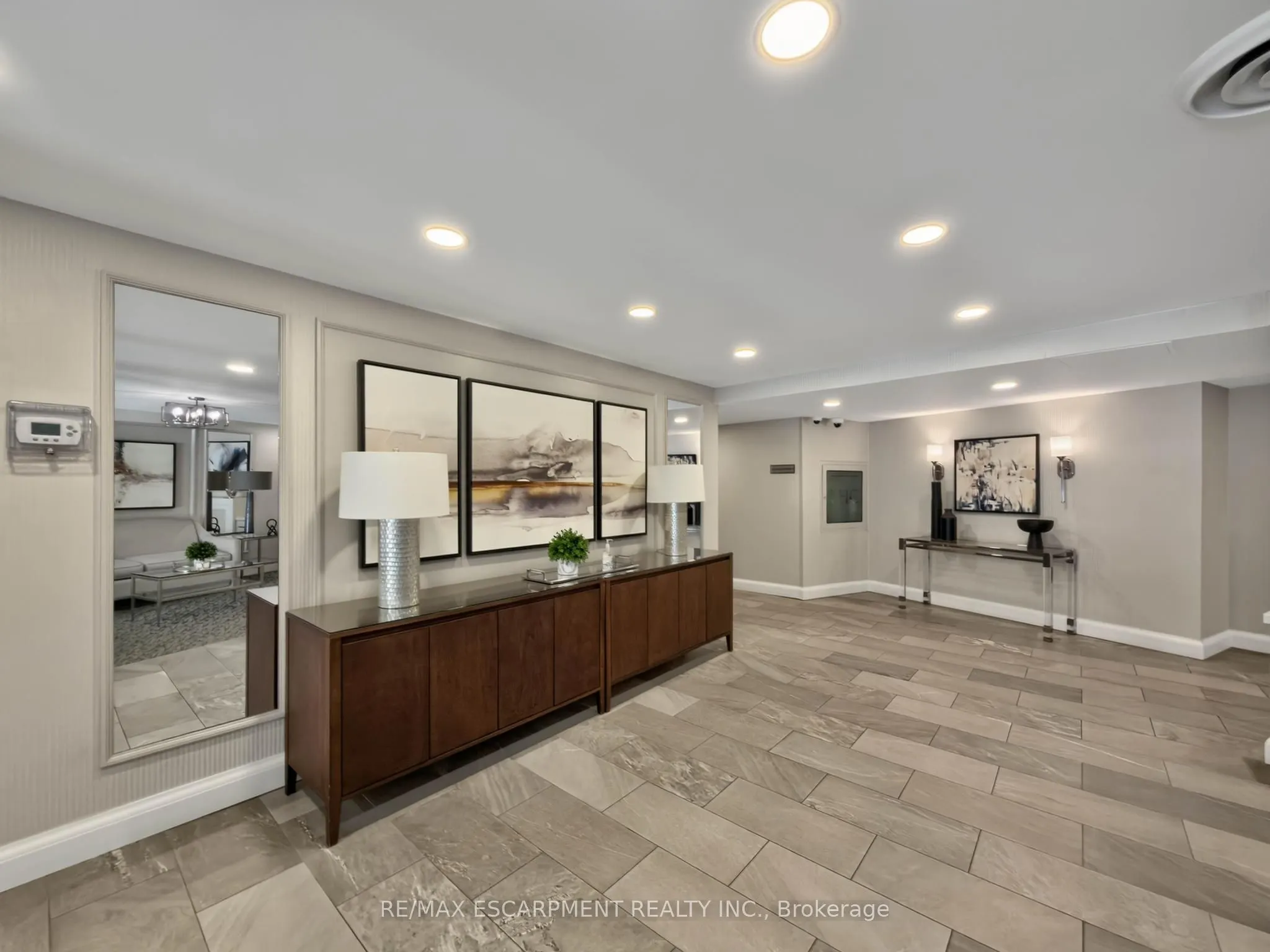 1230 Marlborough Court #202