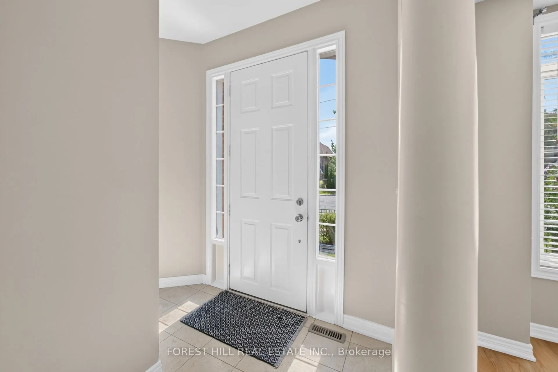 3549 Eglinton Avenue W
