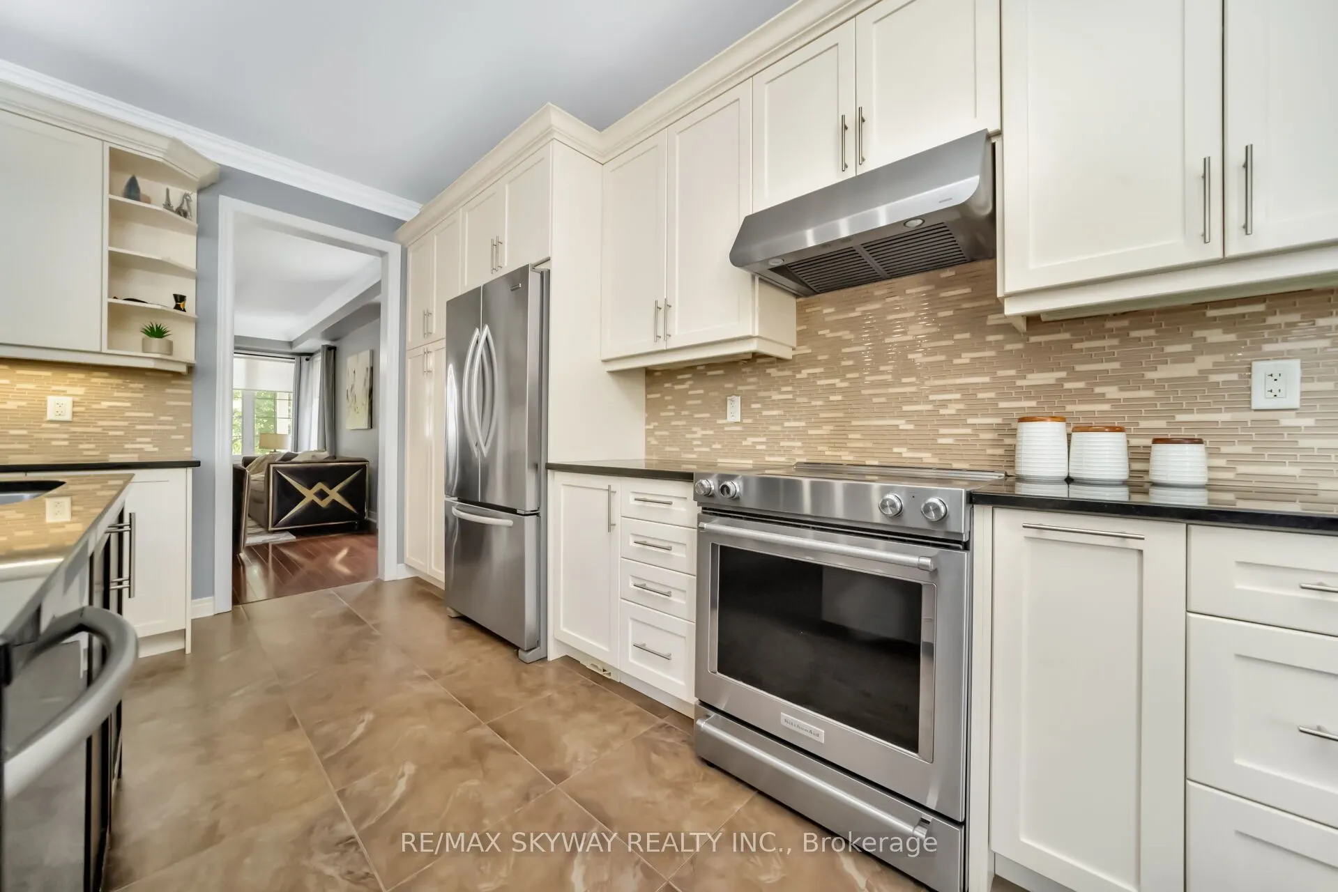 51 Learmont Avenue