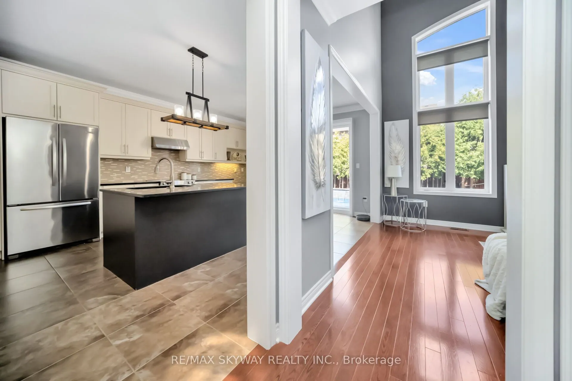 51 Learmont Avenue