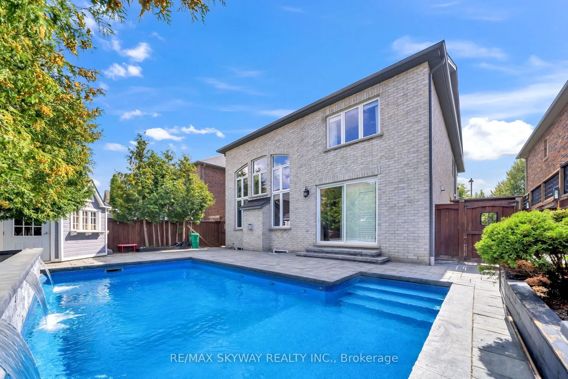 51 Learmont Avenue
