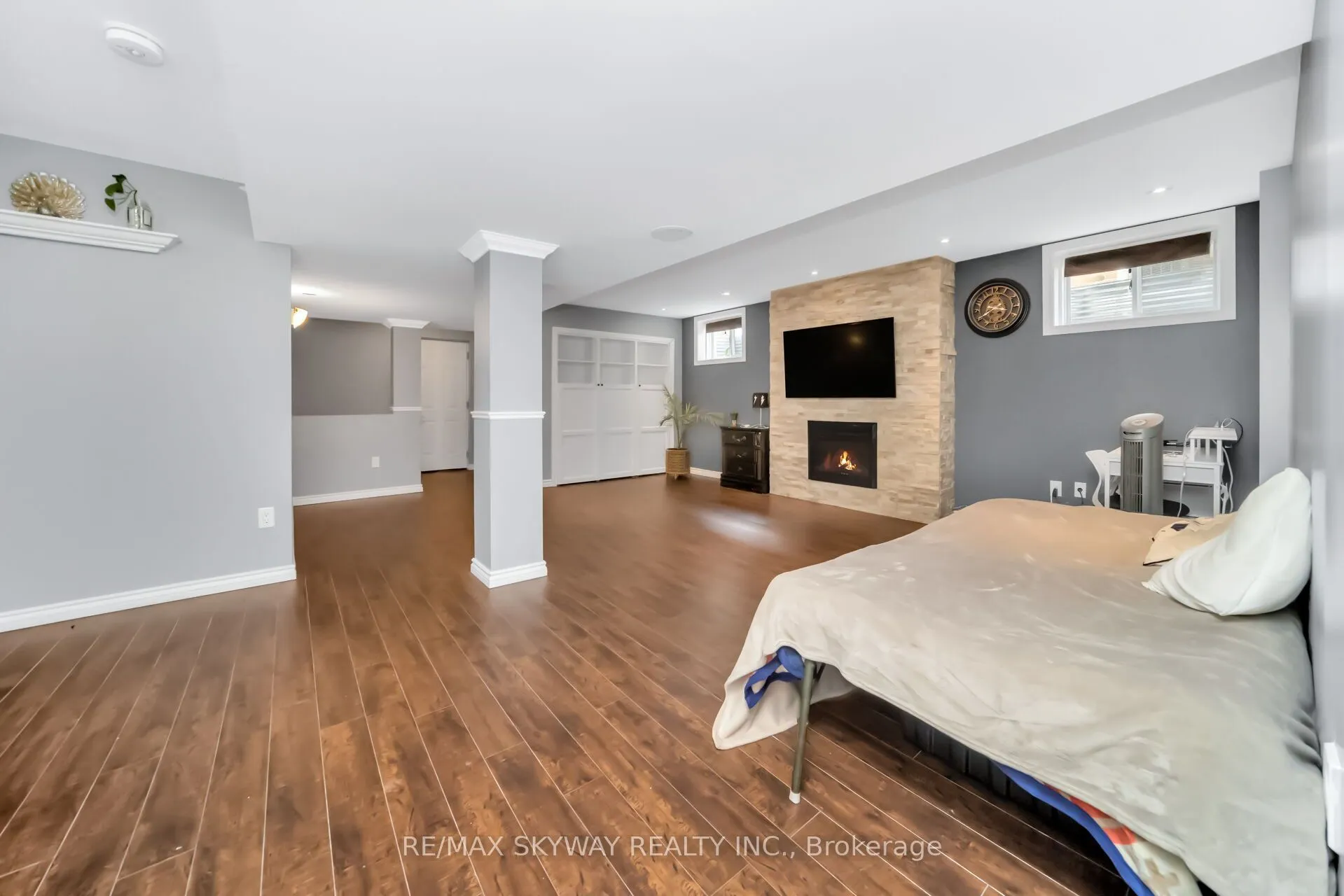 51 Learmont Avenue