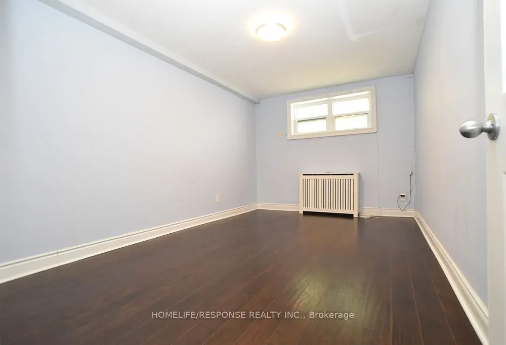 42 EMERALD Crescent #1
