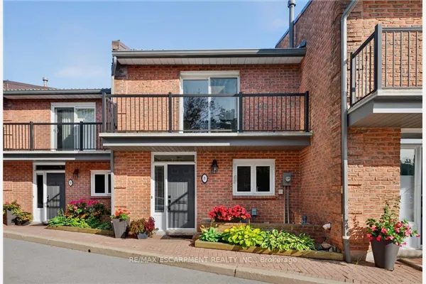 2136 Old Lakeshore Road