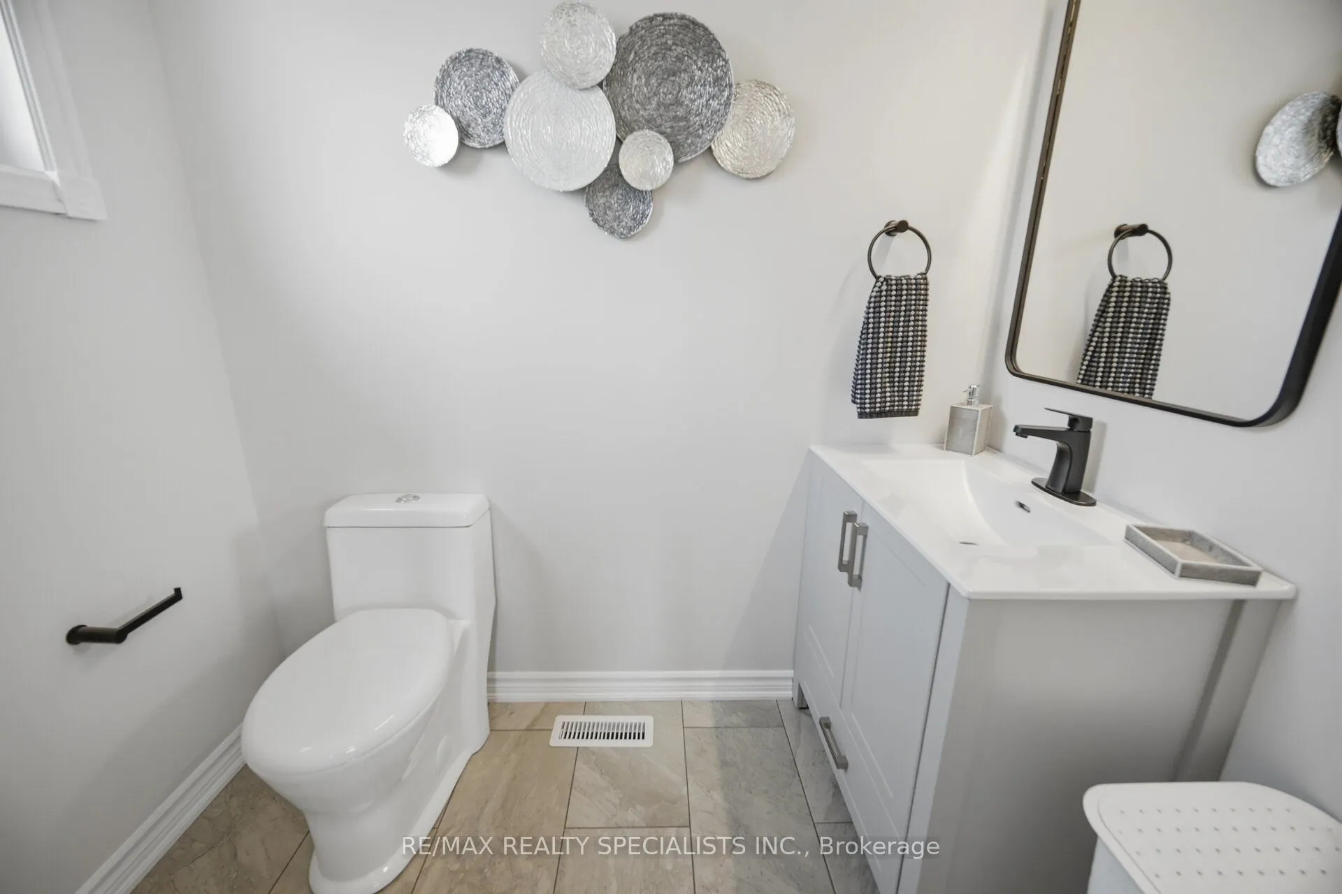 1106 Highgate Place