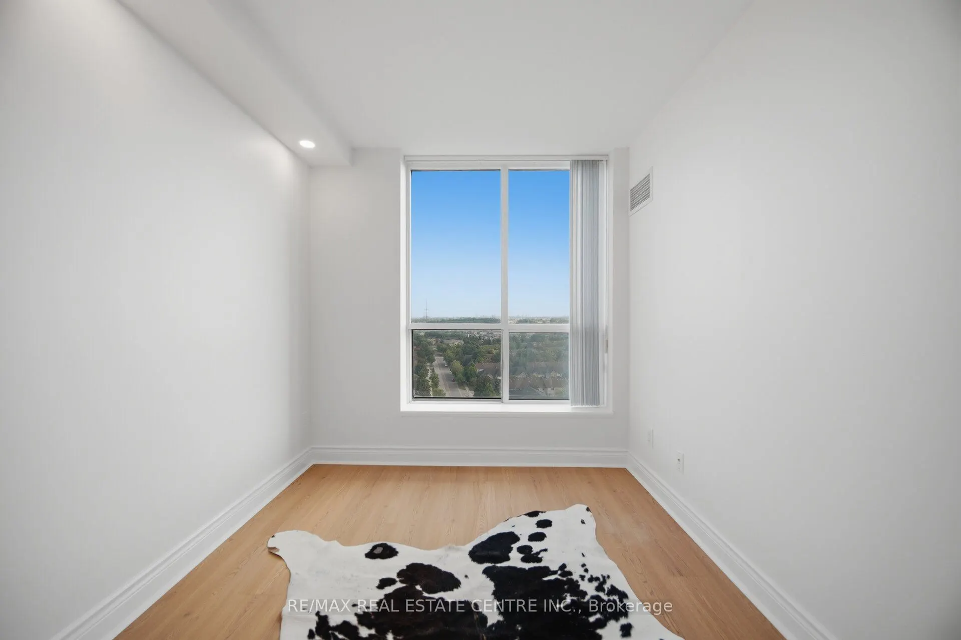 4879 Kimbermount Avenue #1509