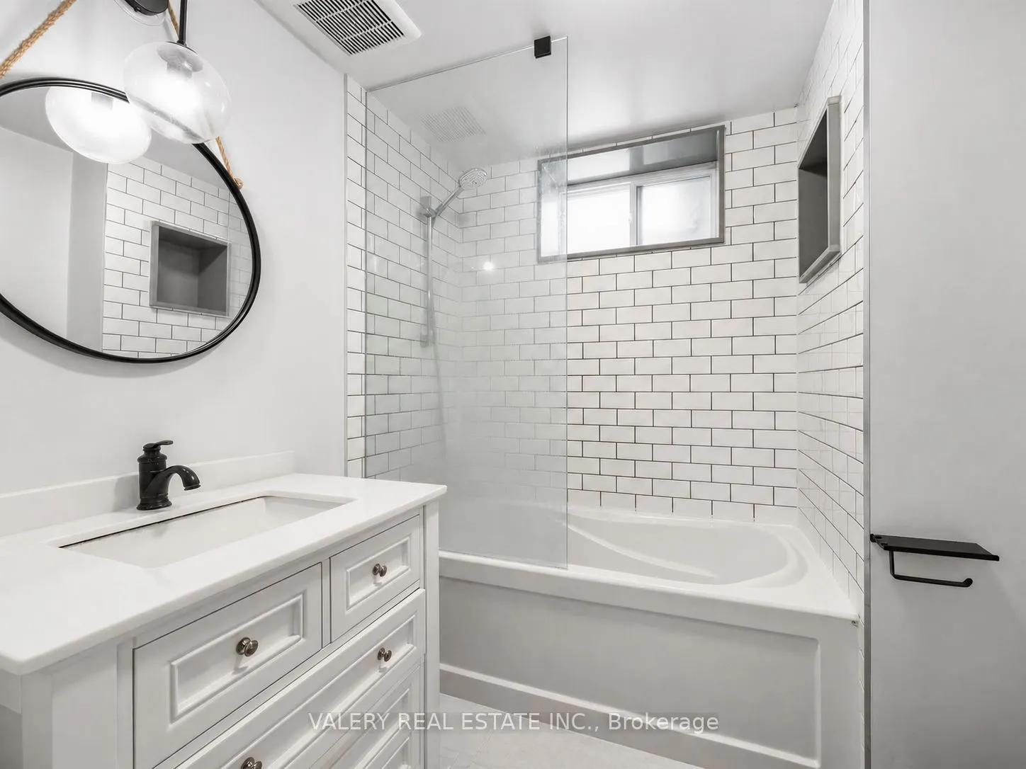 12 Arkley Crescent #Lower #2
