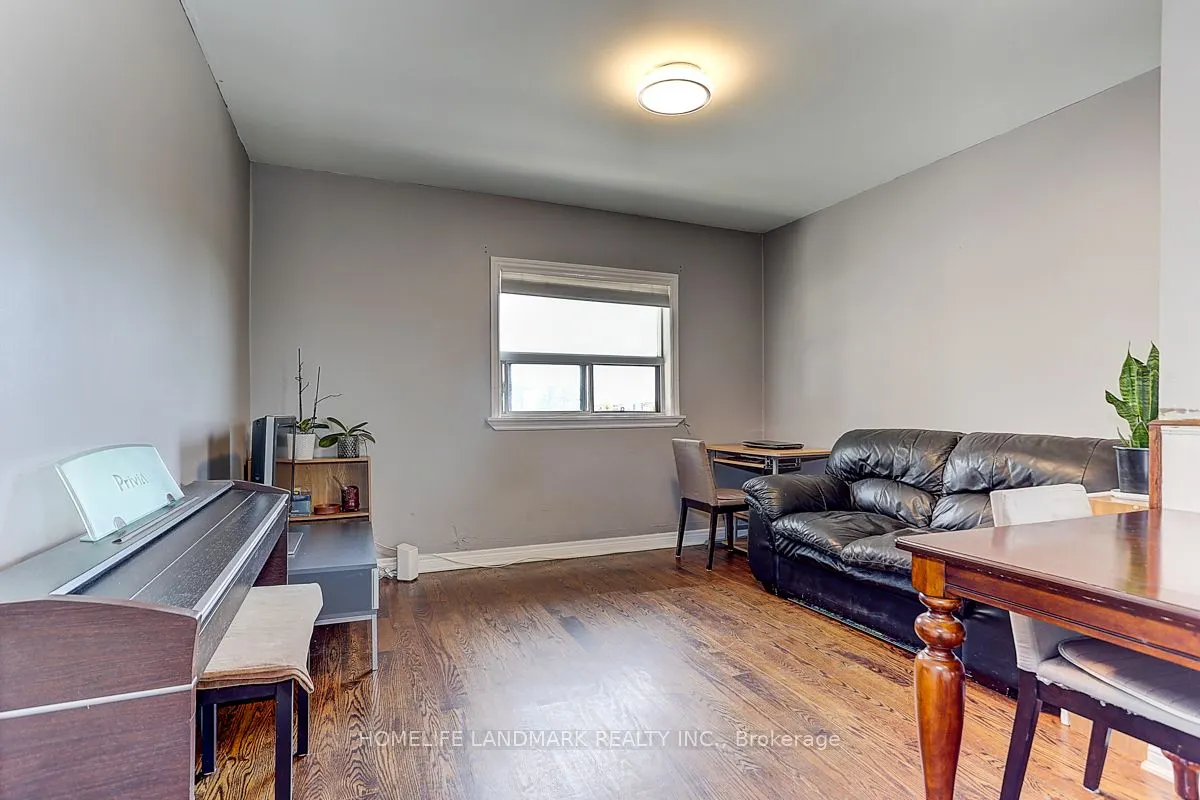 1281 Davenport Road