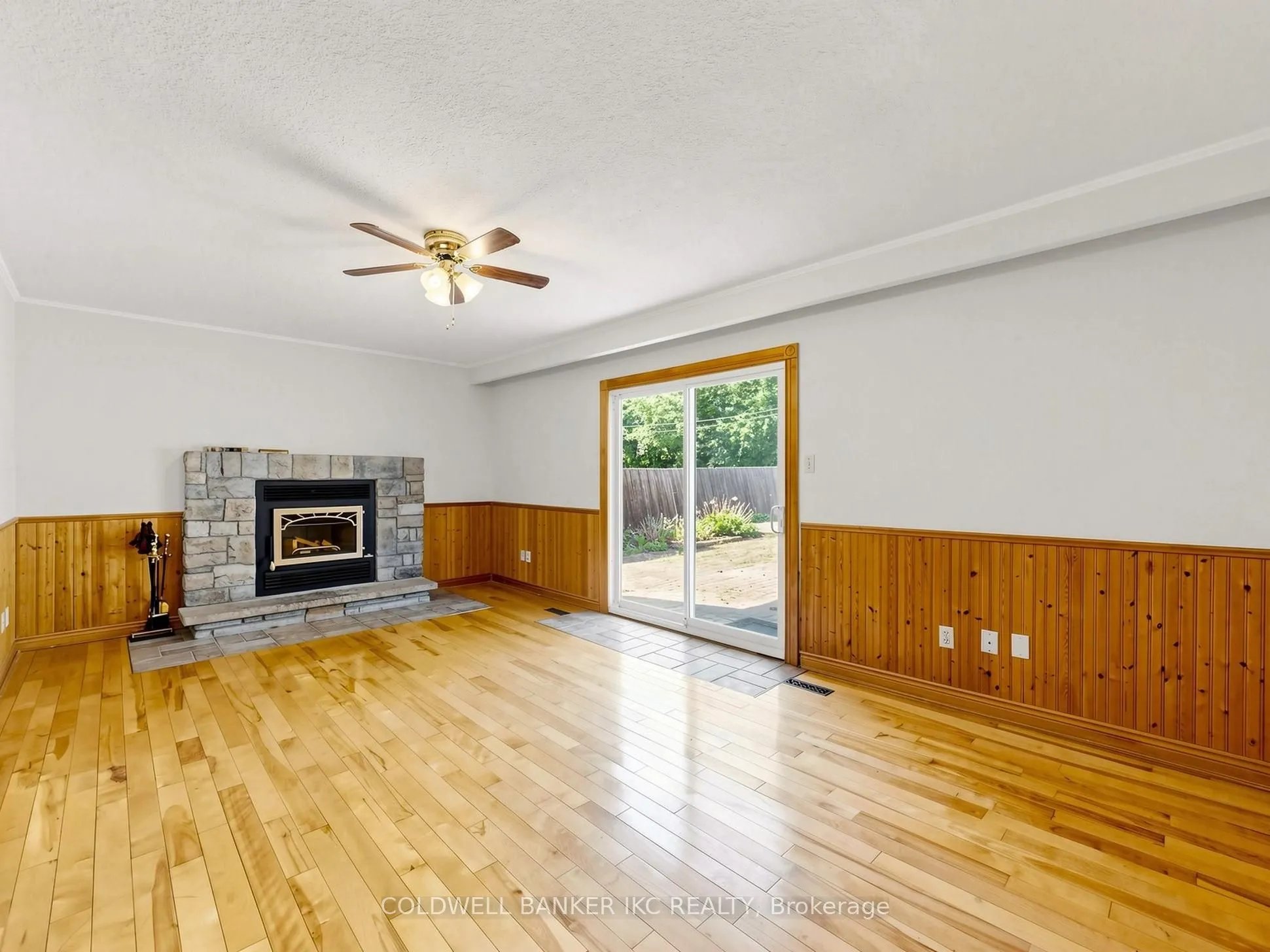 2220 Springfield Court