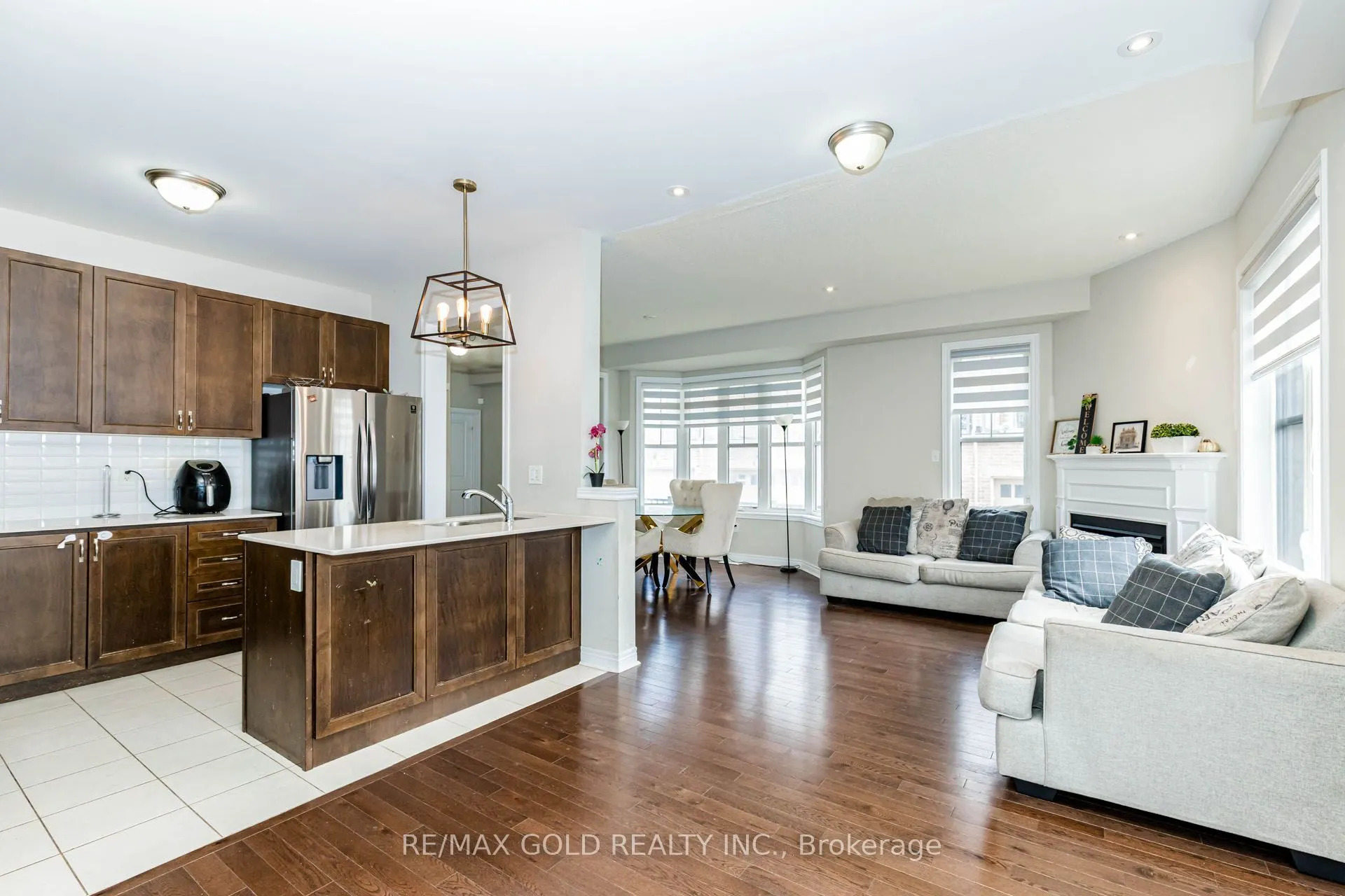 3 DALE MEADOWS Road