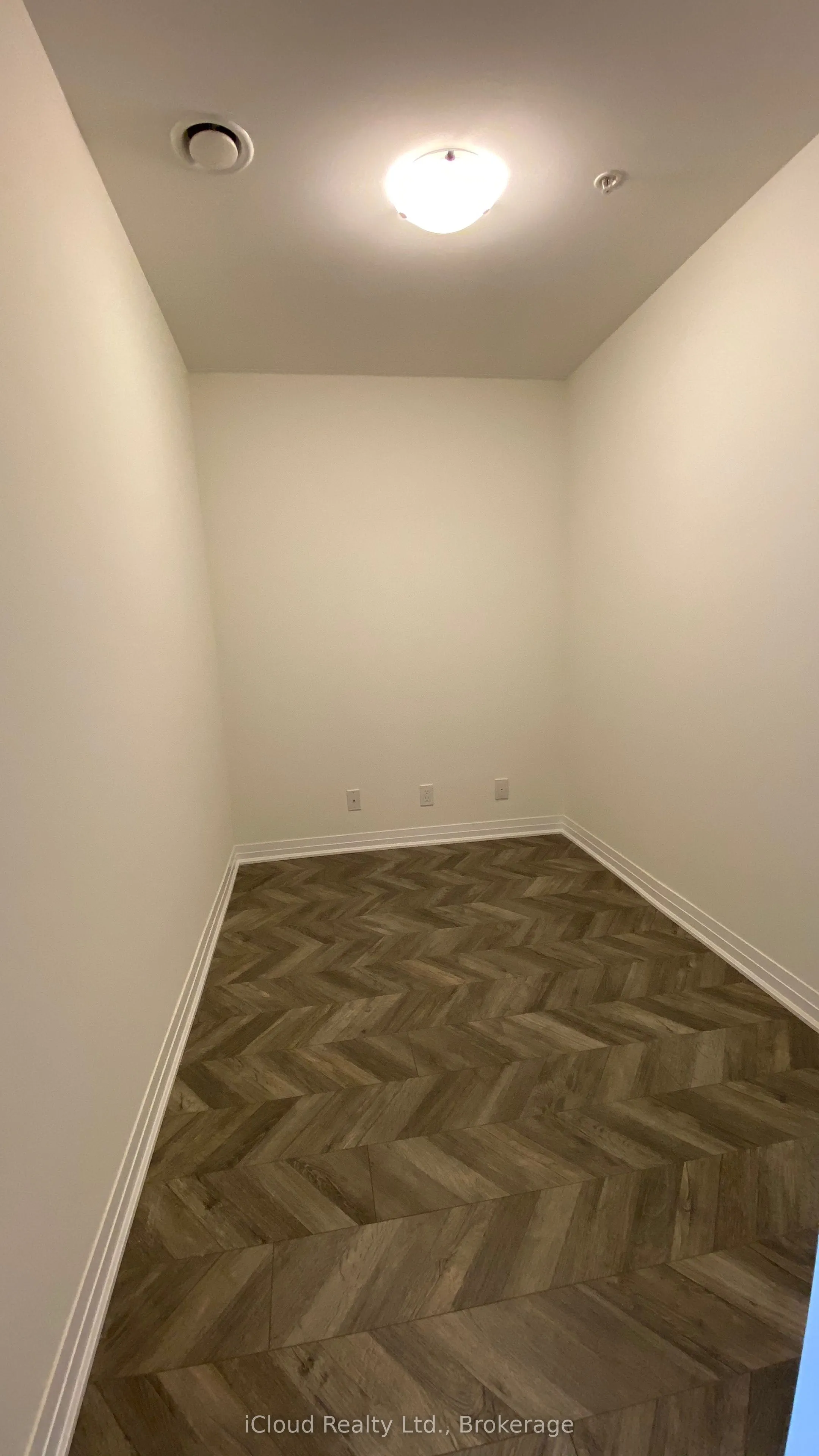 1105 Leger Way #625