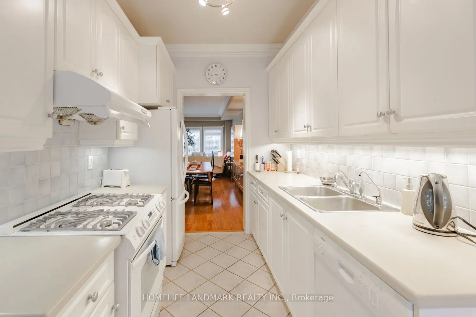 2283 Lake Shore Boulevard W #B