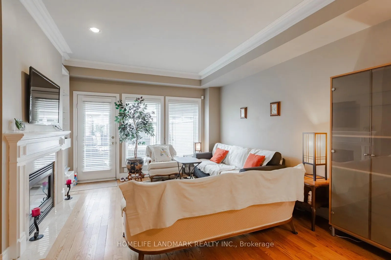 2283 Lake Shore Boulevard W #B