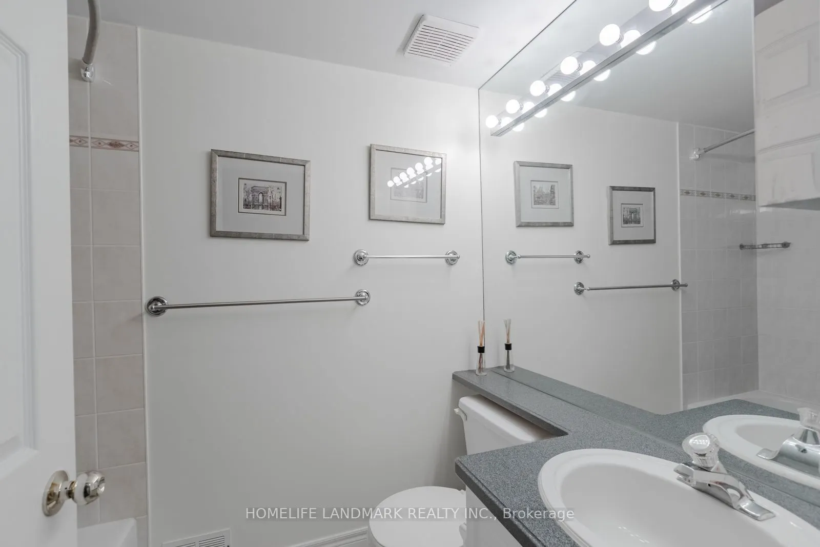 2283 Lake Shore Boulevard W #B