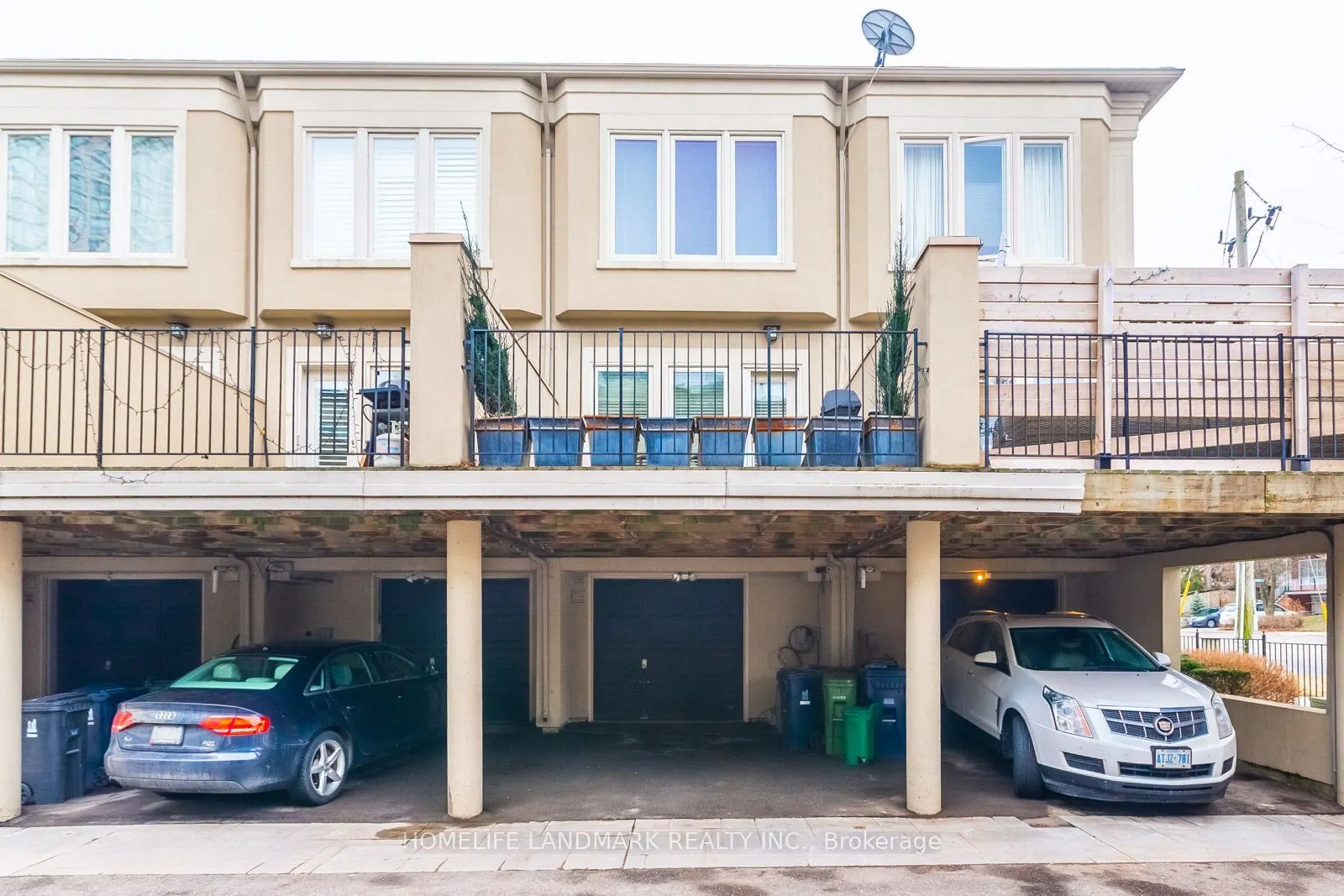 2283 Lake Shore Boulevard W #B