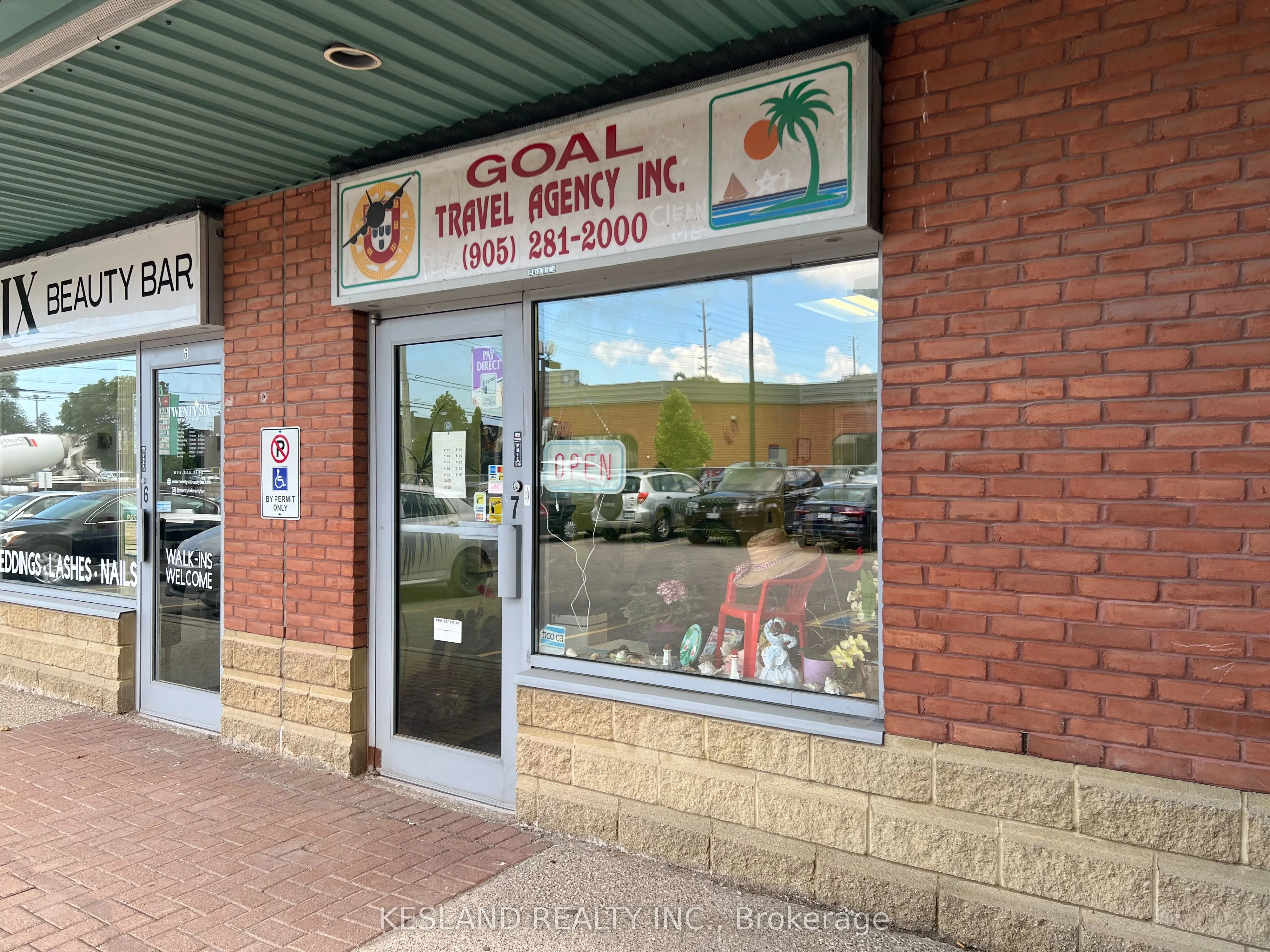 289 Dundas Street E #7